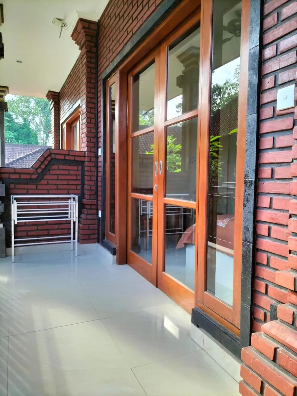 Property building in Ojek's Homestay