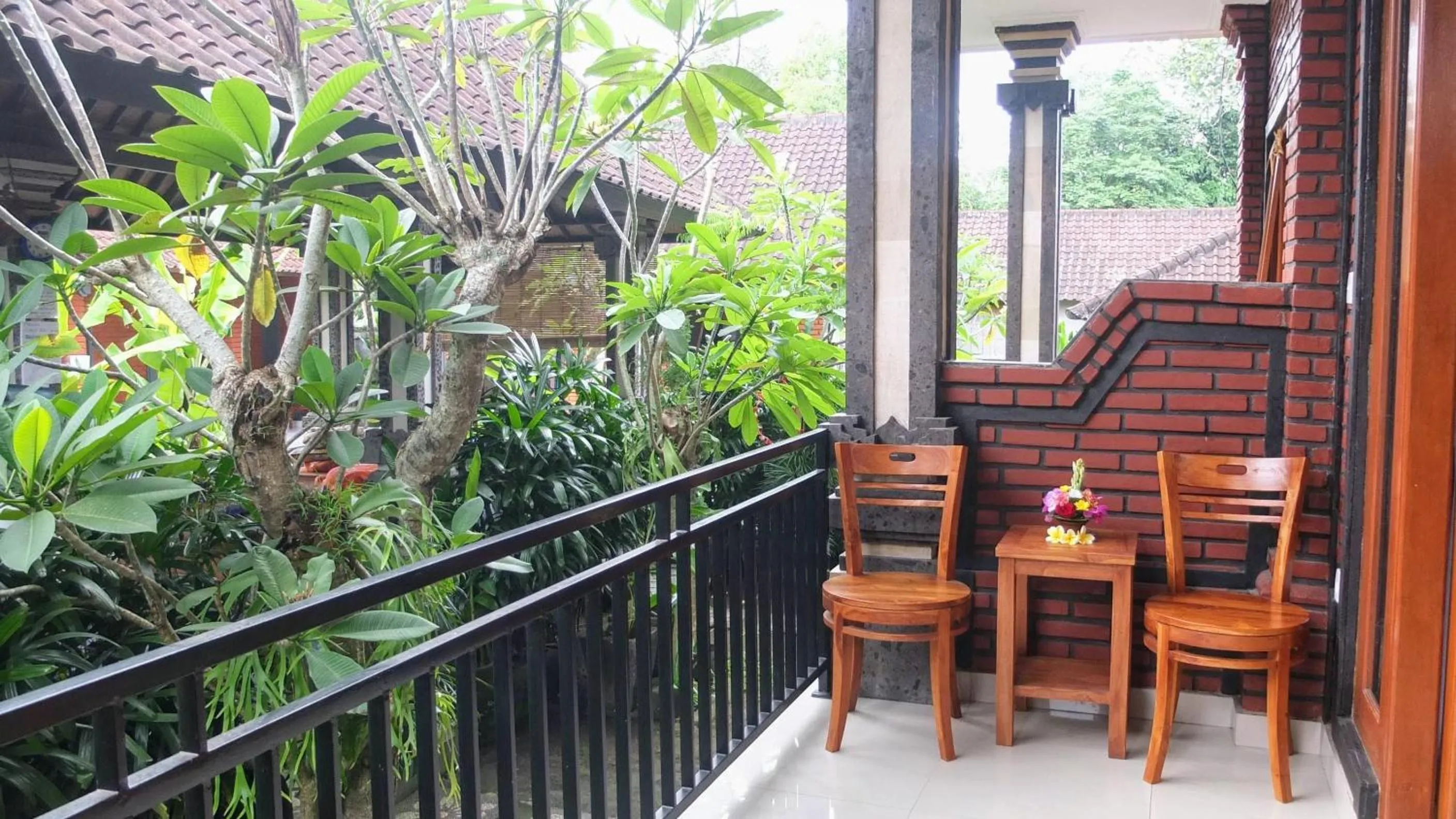 Patio in Ojek's Homestay