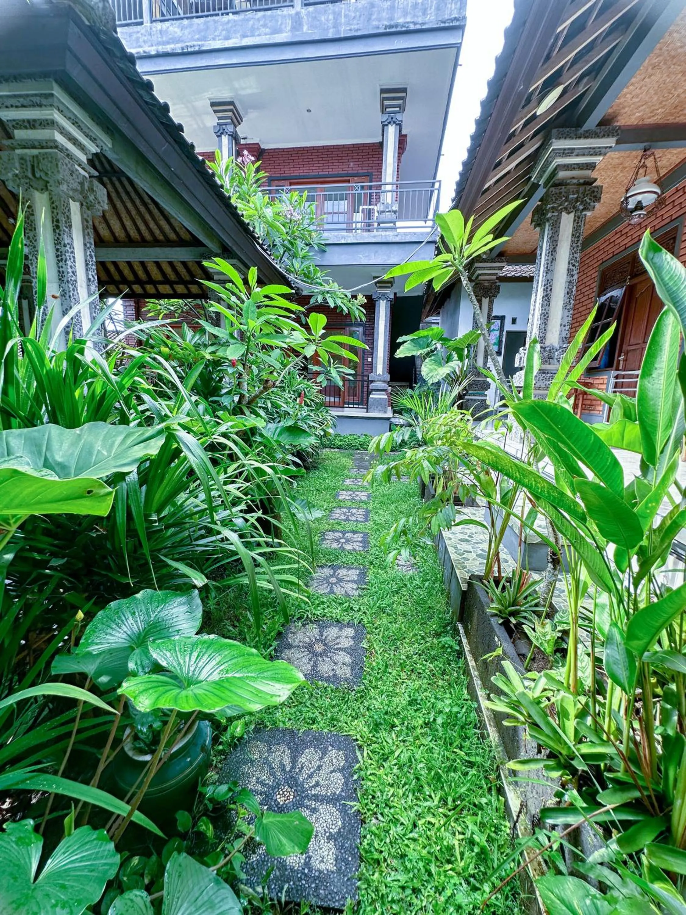 Property building in Ojek's Homestay
