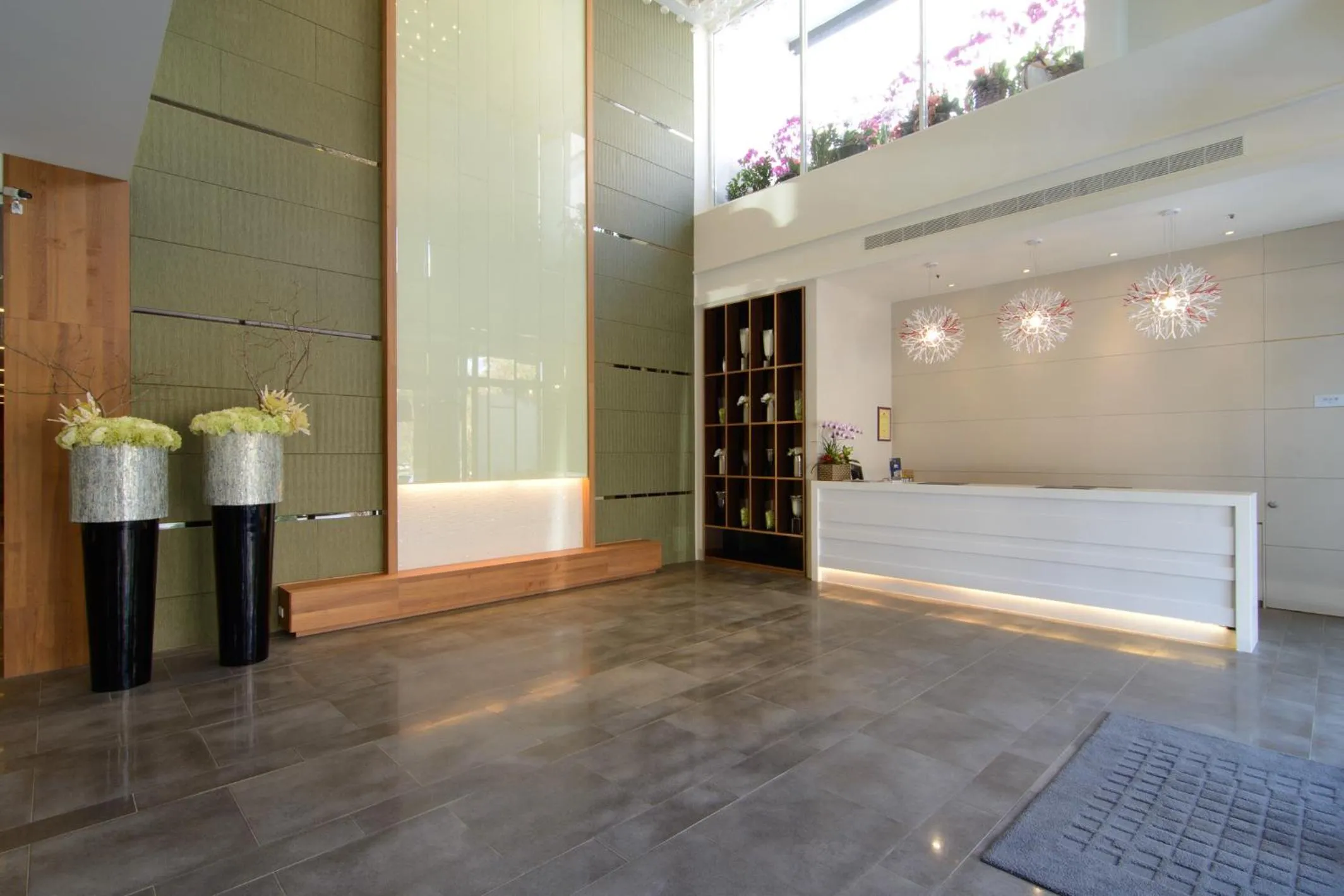 Grand Crystal Hotel