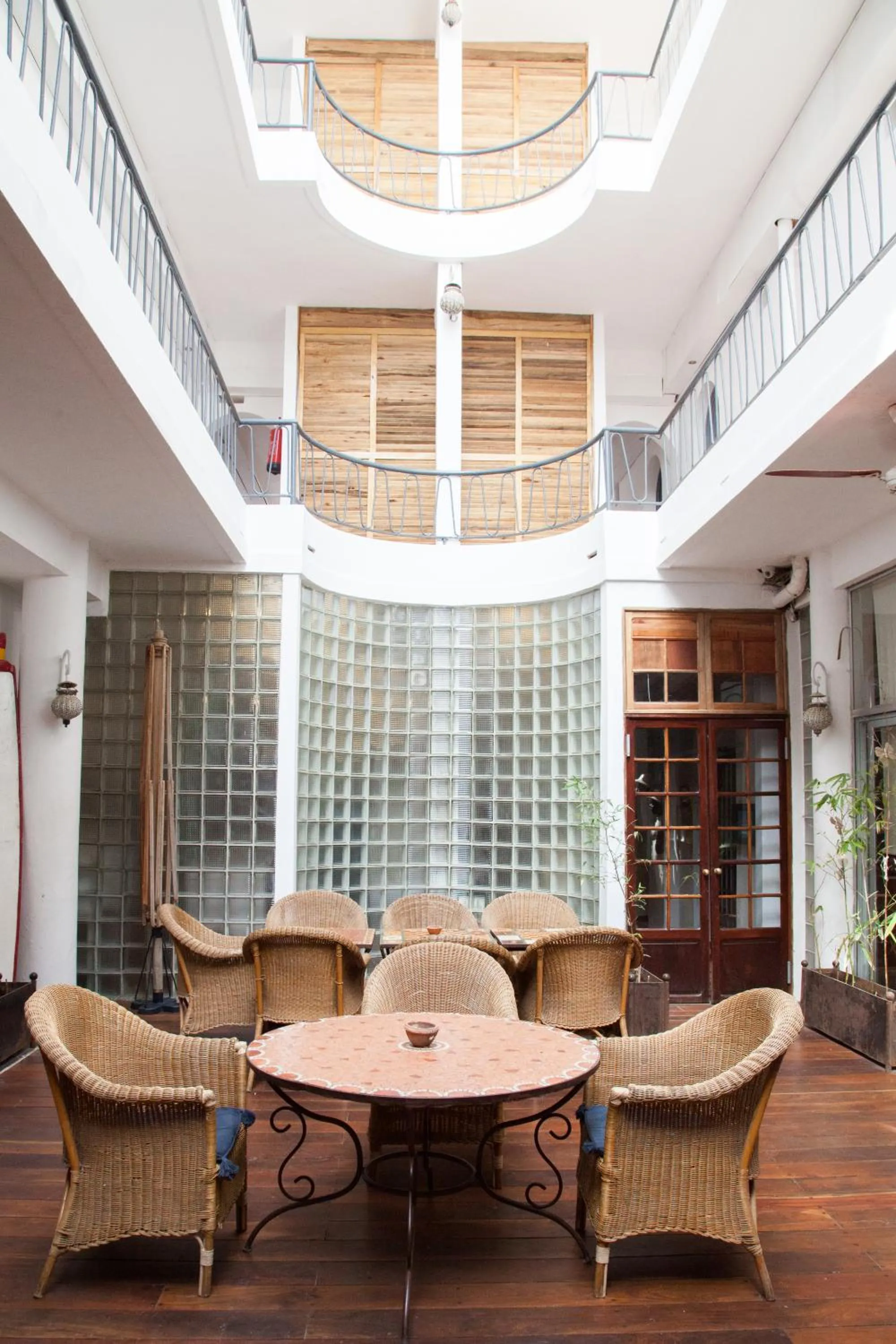 Lounge or bar in Hôtel La Résidence