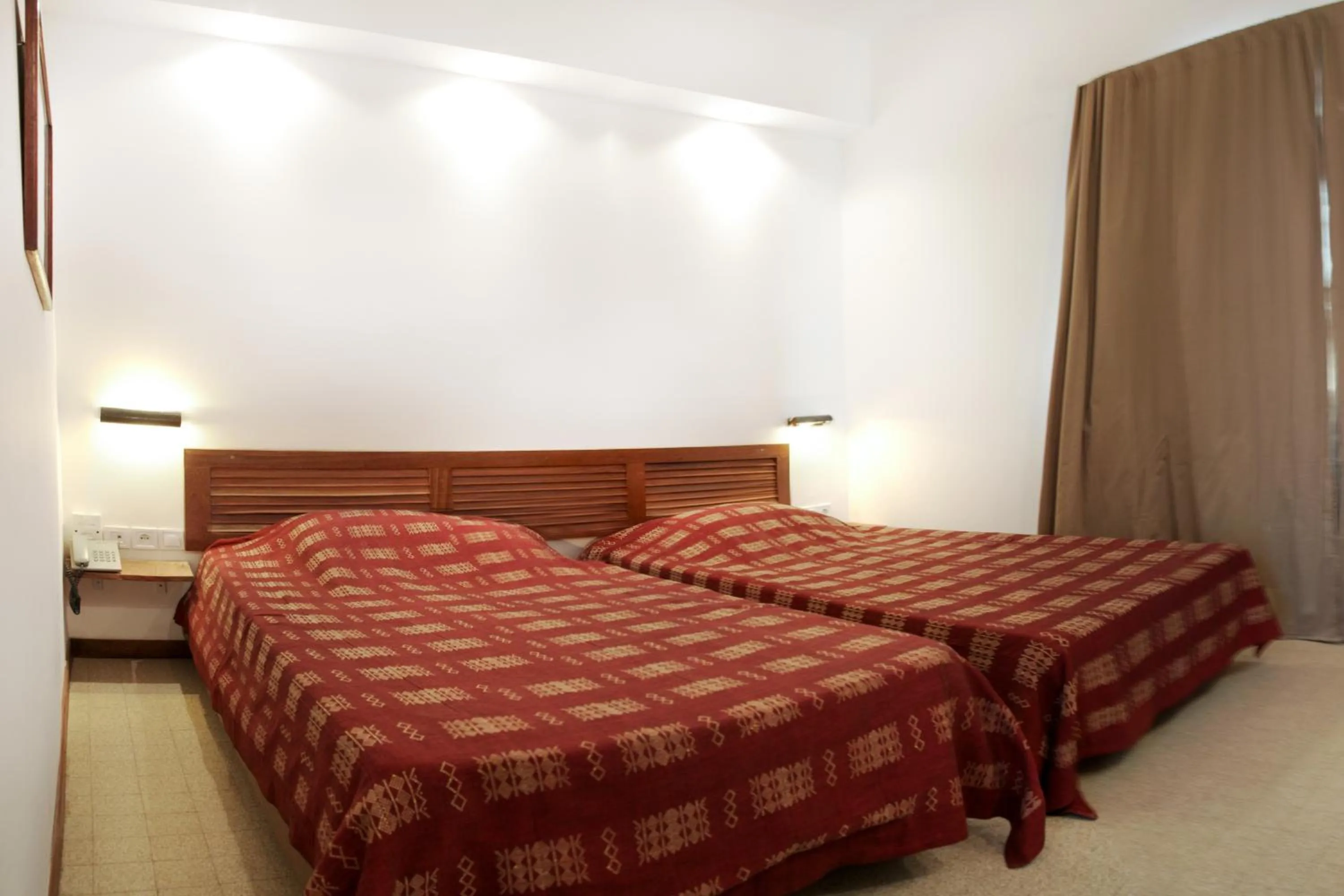 Photo of the whole room, Bed in Hôtel La Résidence