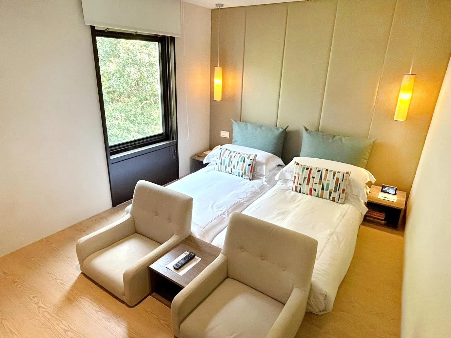 People, Bed in The Gaia Hotel - Taipei