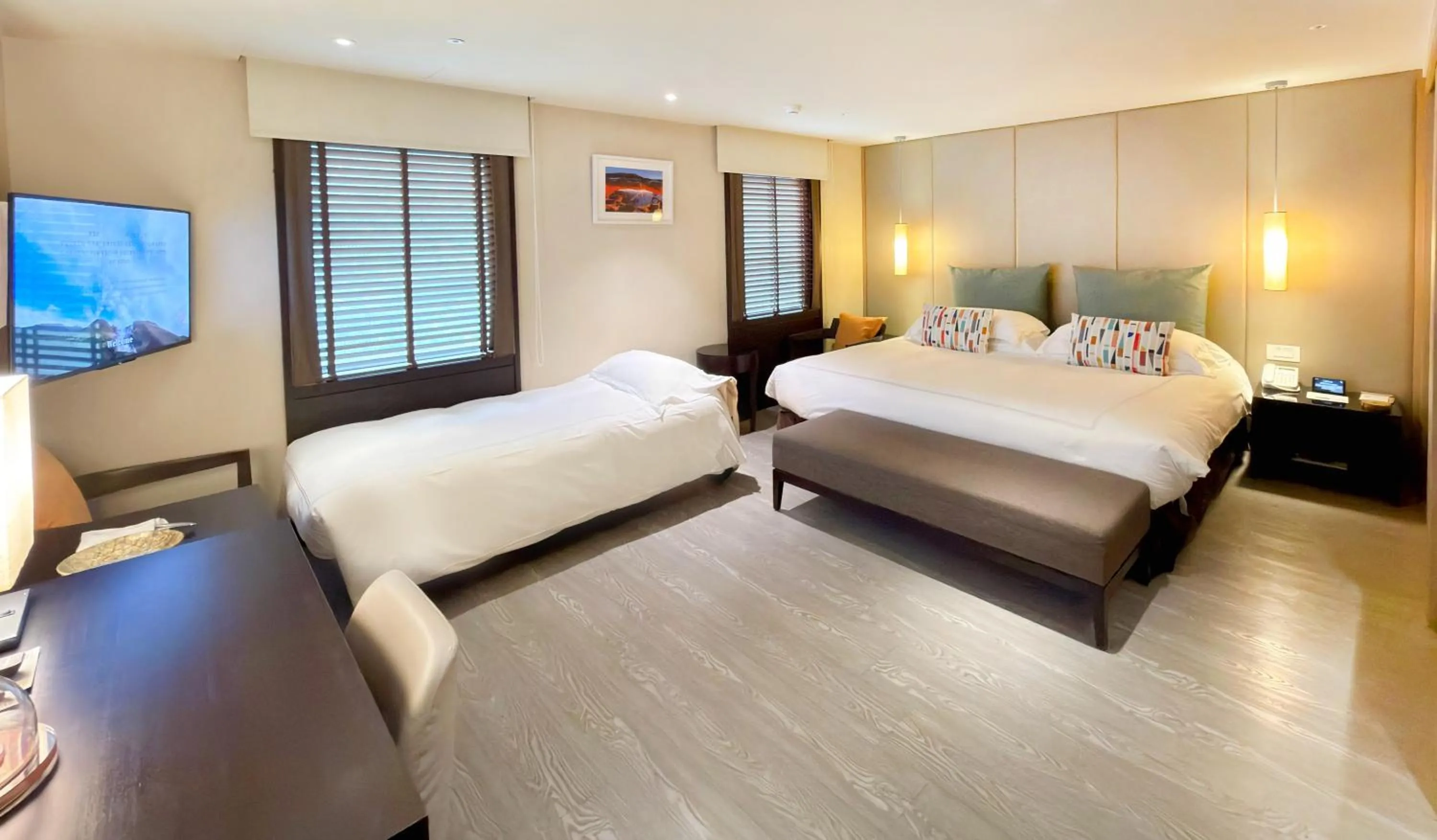 Photo of the whole room, Bed in The Gaia Hotel - Taipei