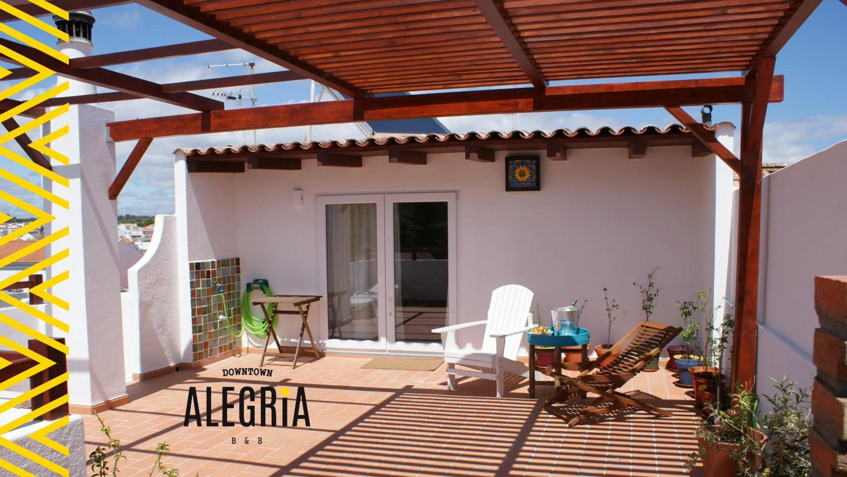 Balcony/Terrace in Casas da Formosa - Downtown Alegria B&B