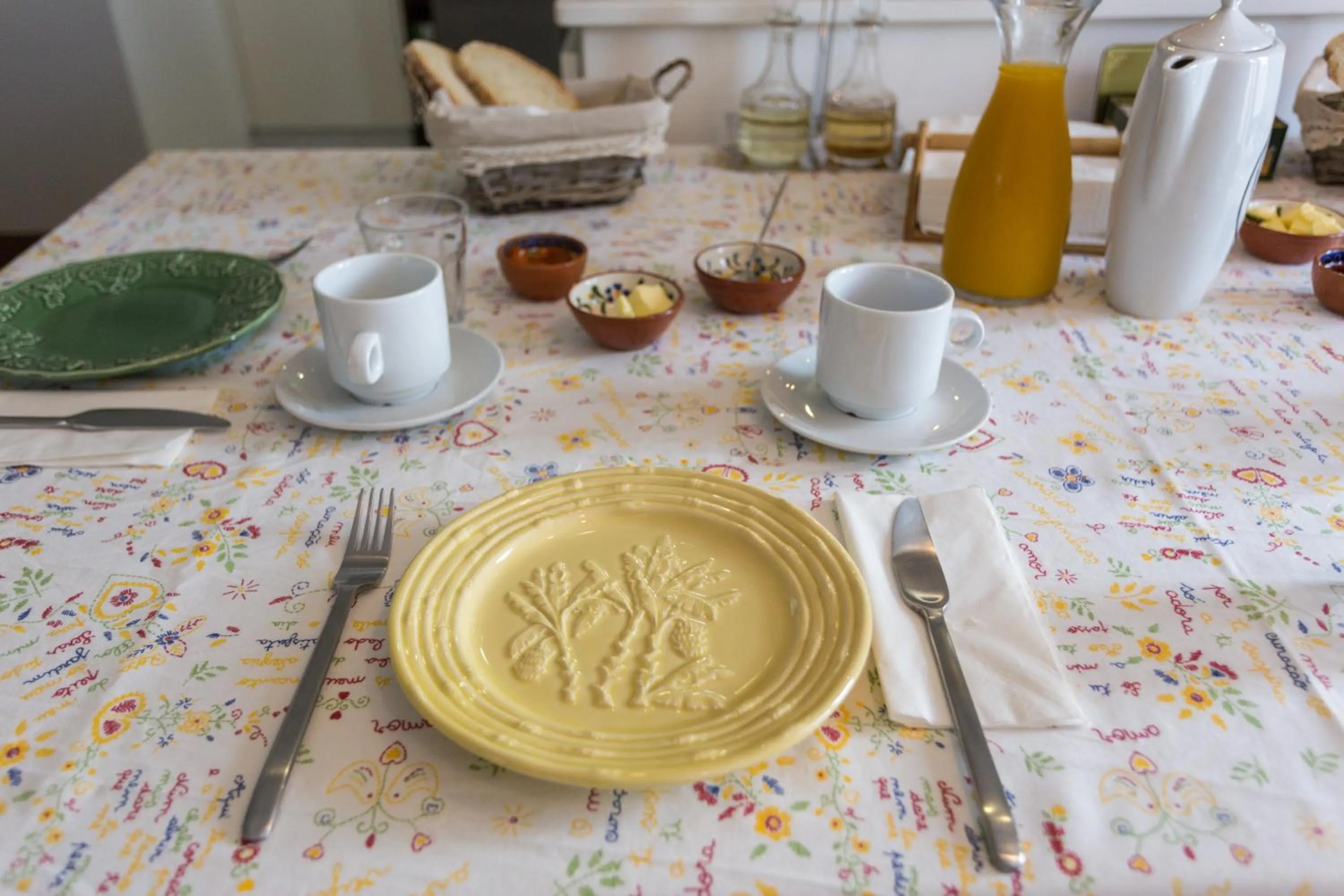 Food and drinks in Casas da Formosa - Downtown Alegria B&B