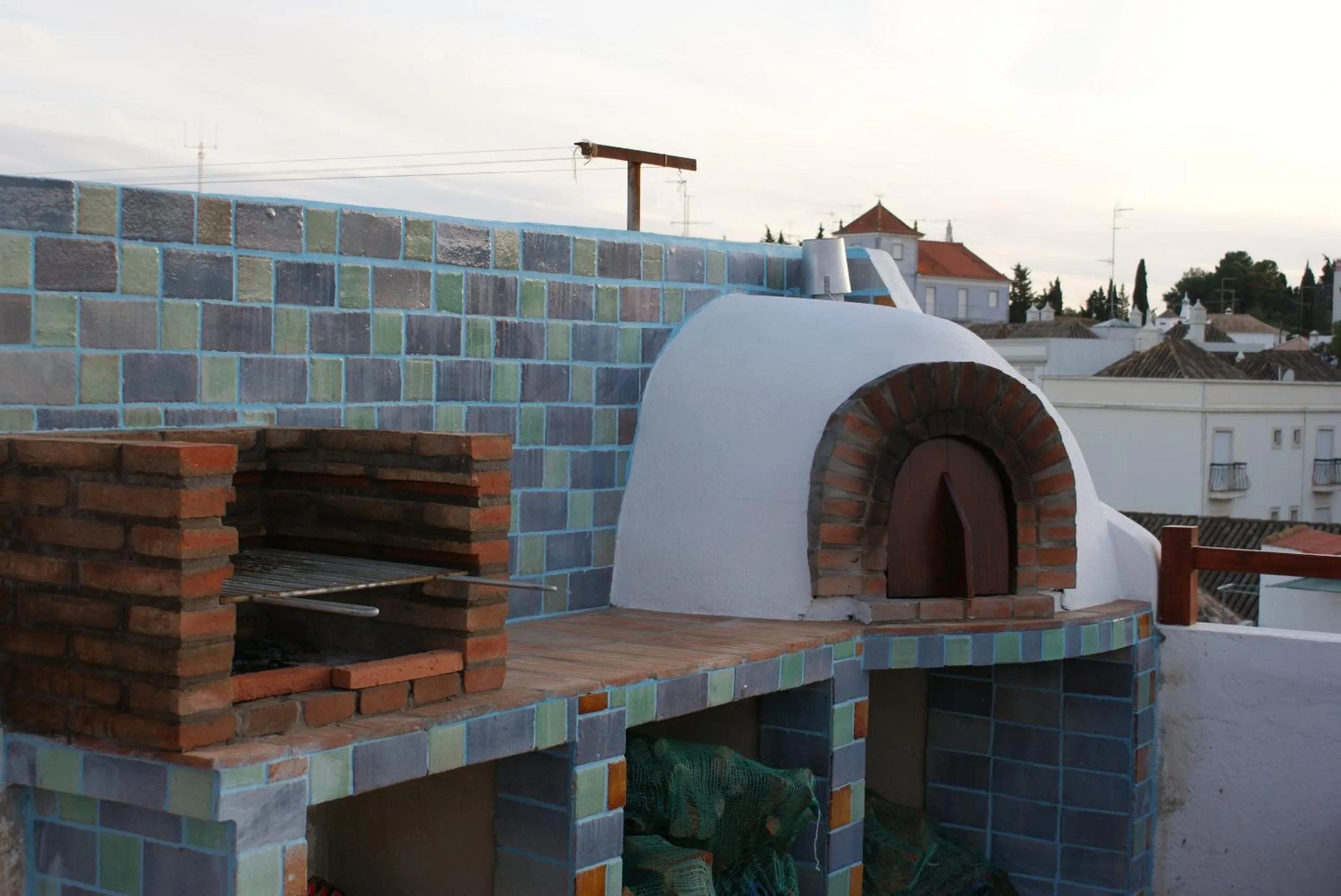 BBQ facilities in Casas da Formosa - Downtown Alegria B&B