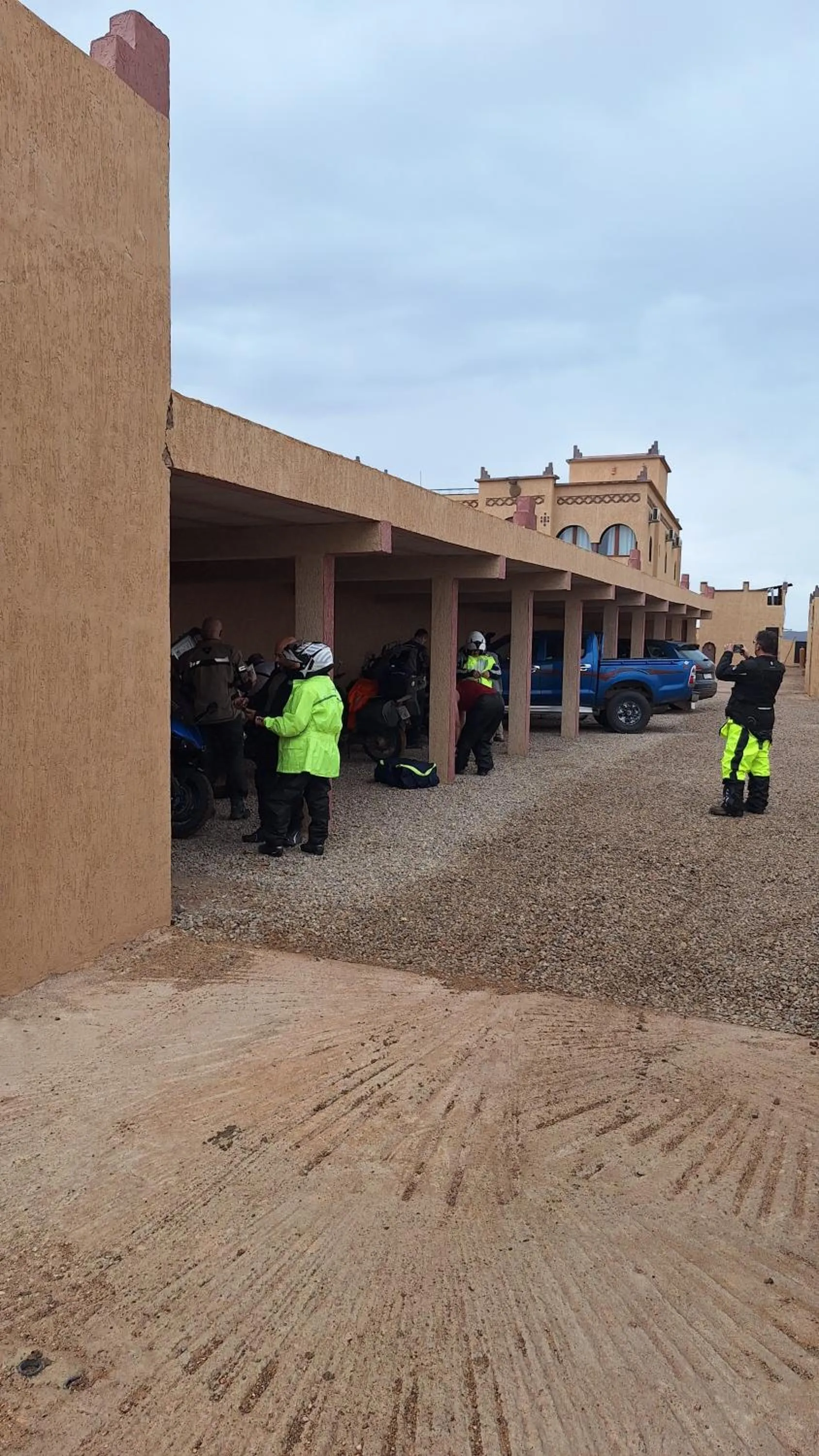 group of guests in Riad Merzouga Dunes