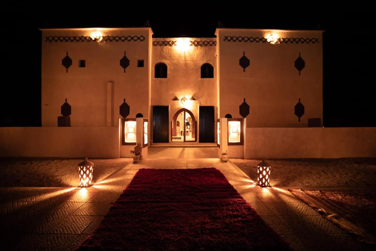Night in Riad Merzouga Dunes