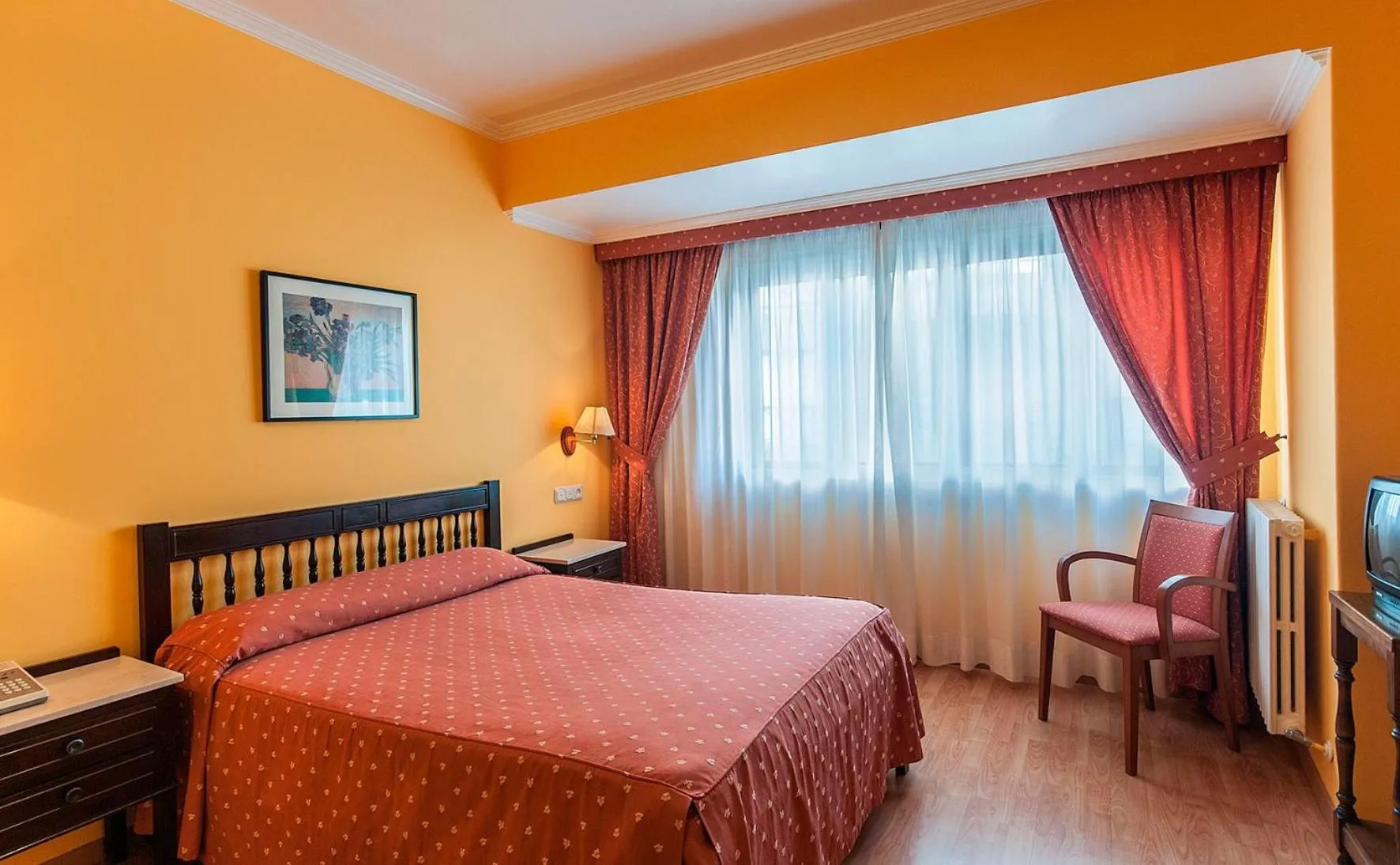 Photo of the whole room, Bed in Hotel Isolino