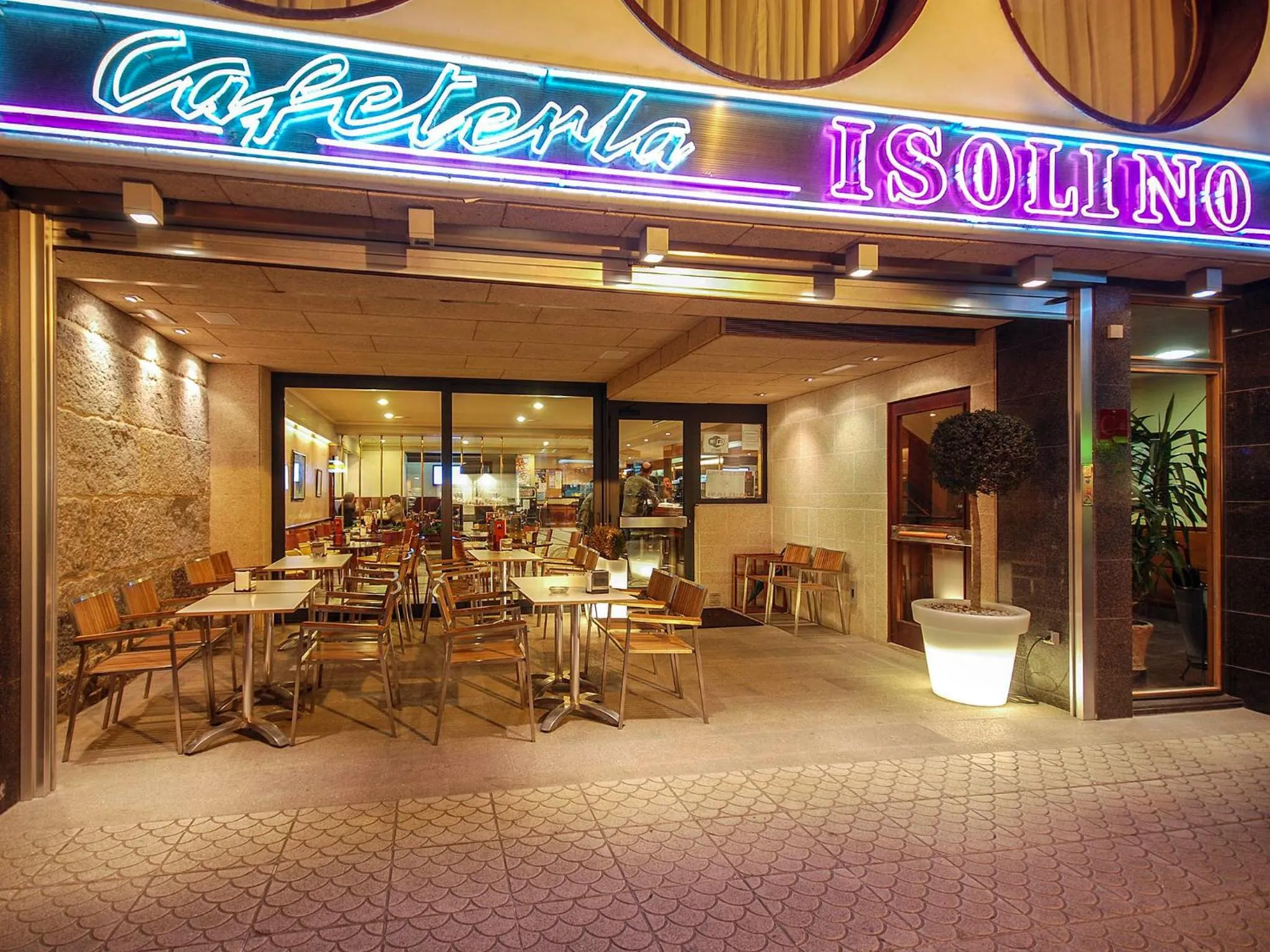 Facade/entrance in Hotel Isolino