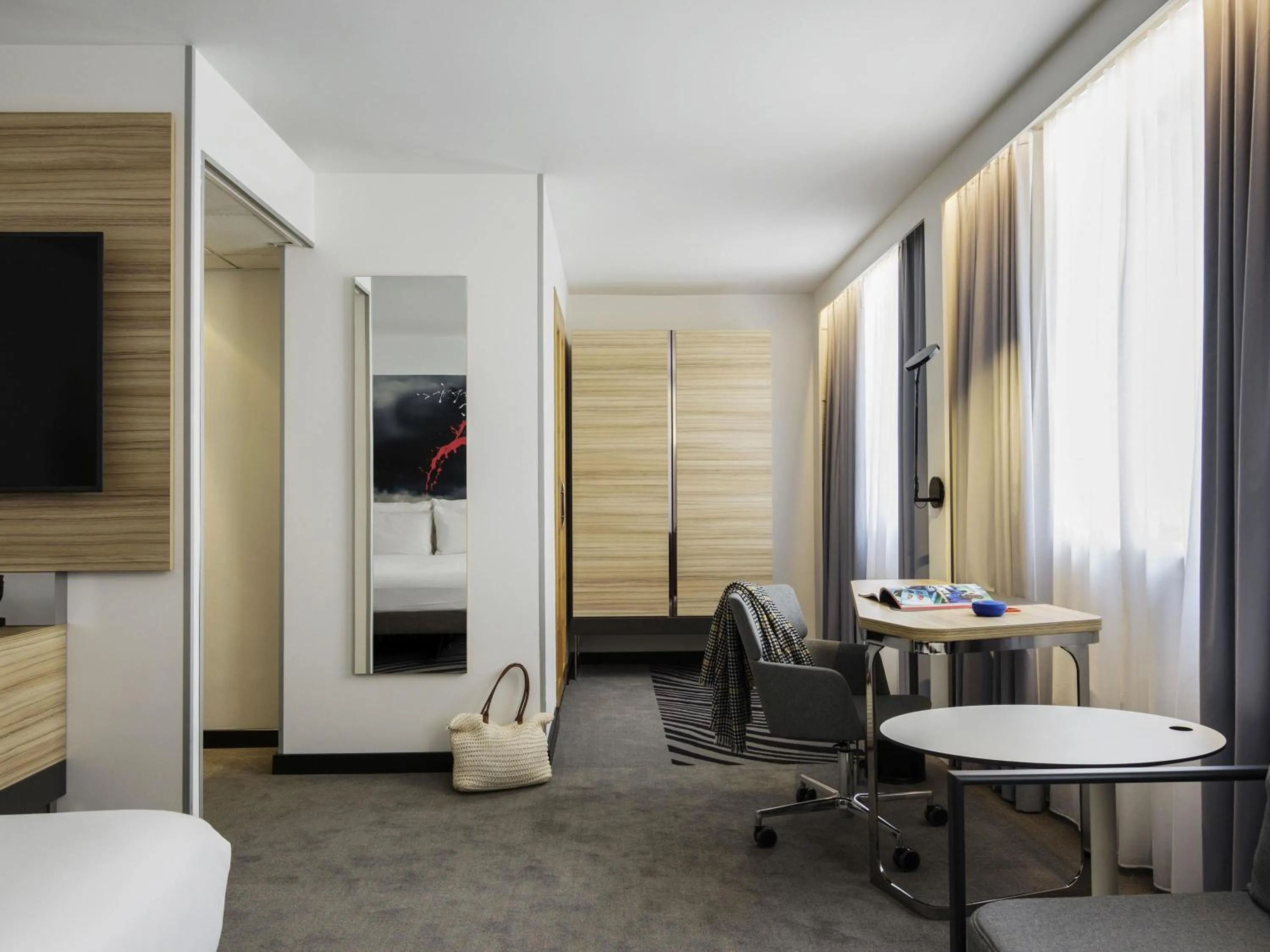 Bedroom, Bed in Novotel Den Haag City Centre