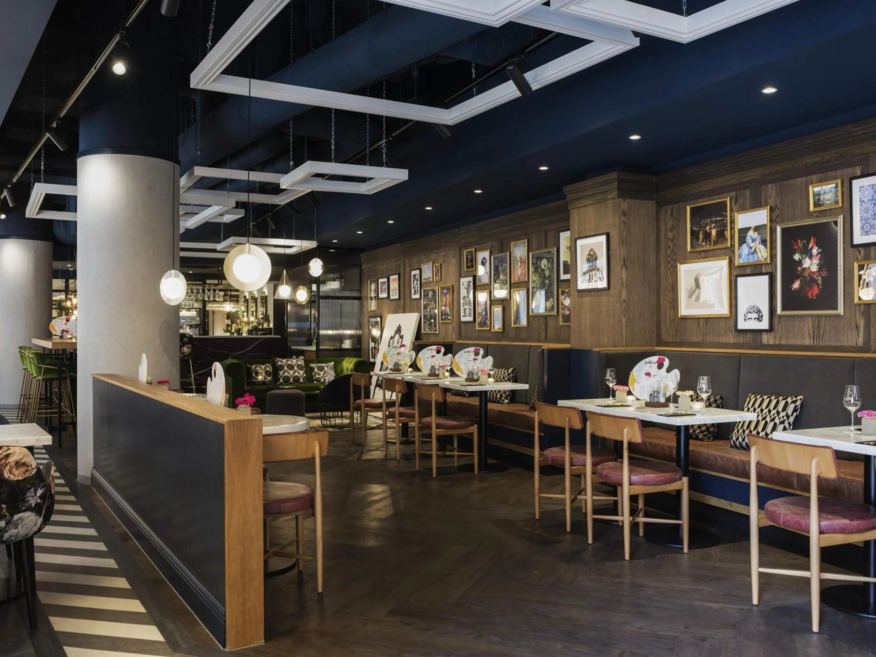 Restaurant/places to eat in Novotel Den Haag City Centre