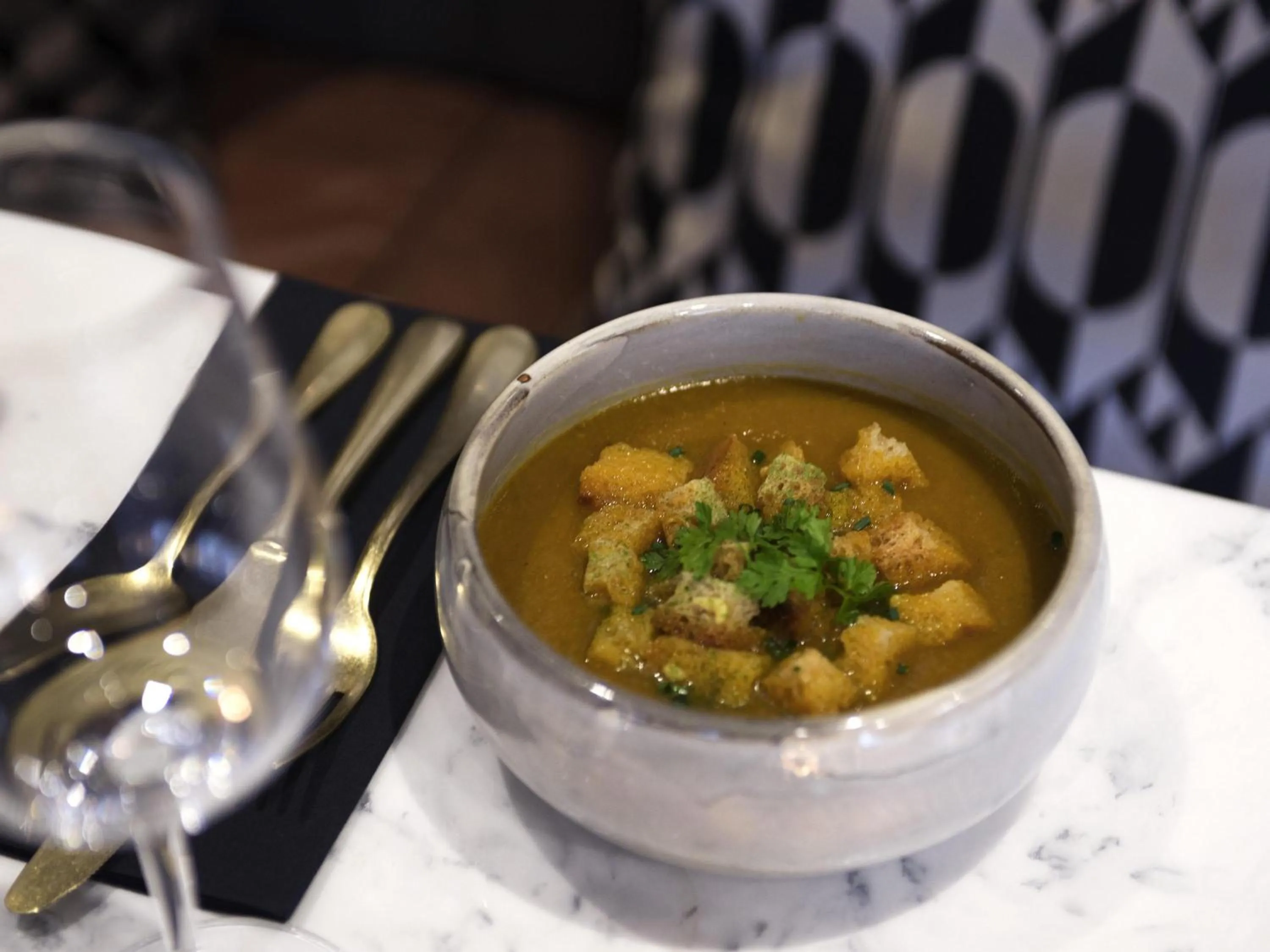 Restaurant/places to eat in Novotel Den Haag City Centre