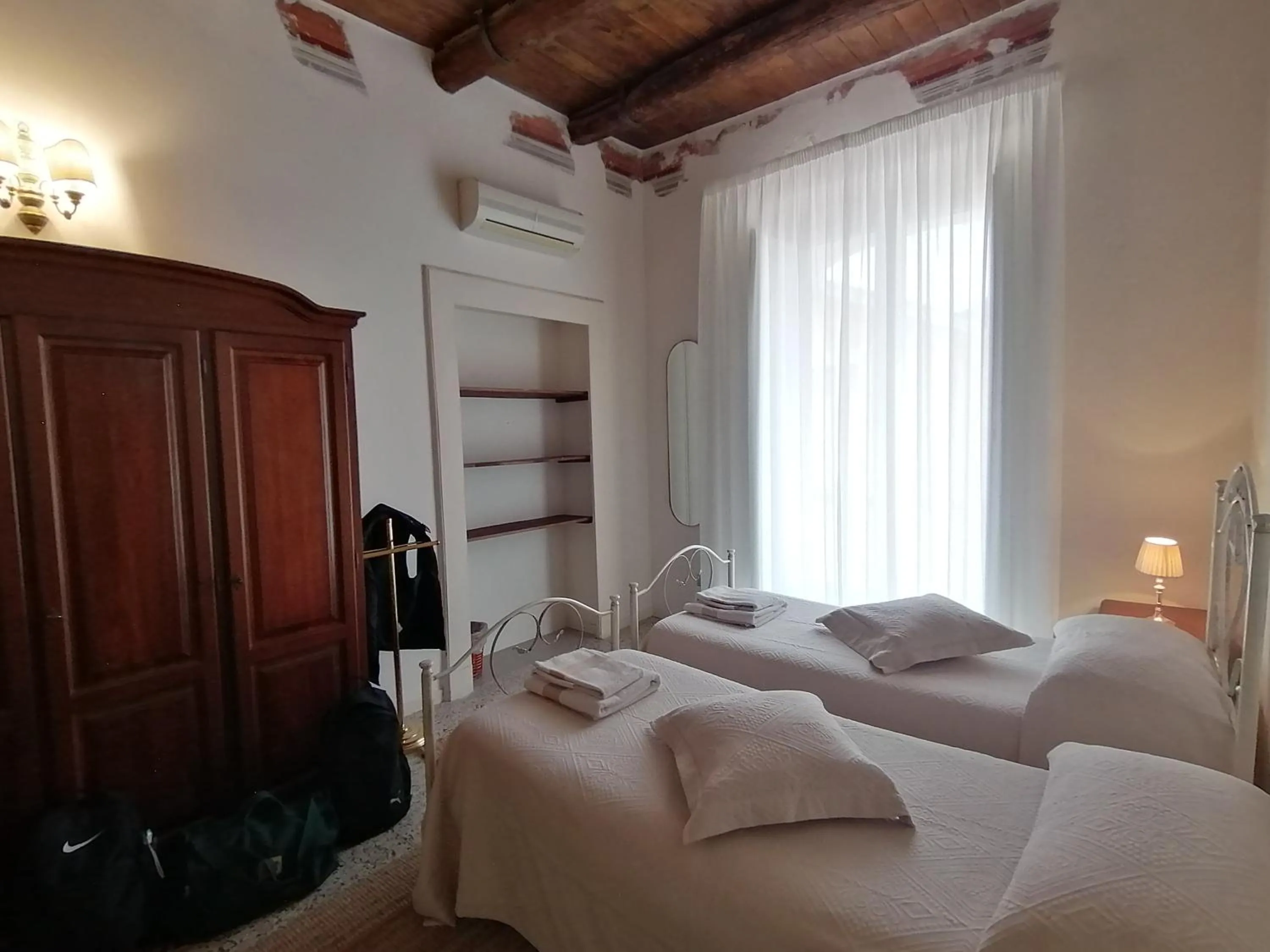 Photo of the whole room, Bed in B&B Palazzo Lanza
