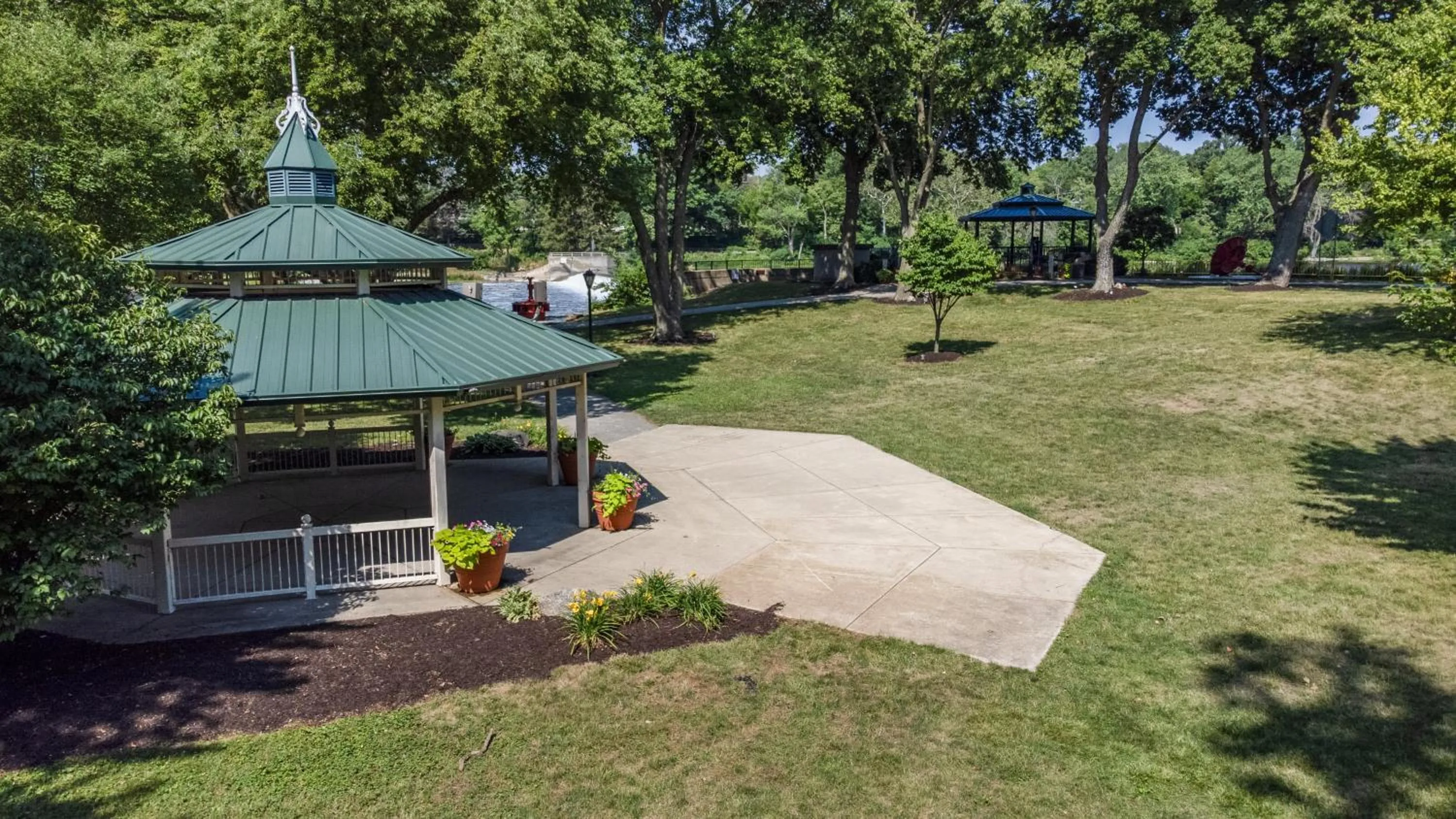 Nearby landmark in HomeTowne Studios by Red Roof and Conference Center Chicago - N Aurora Naperville