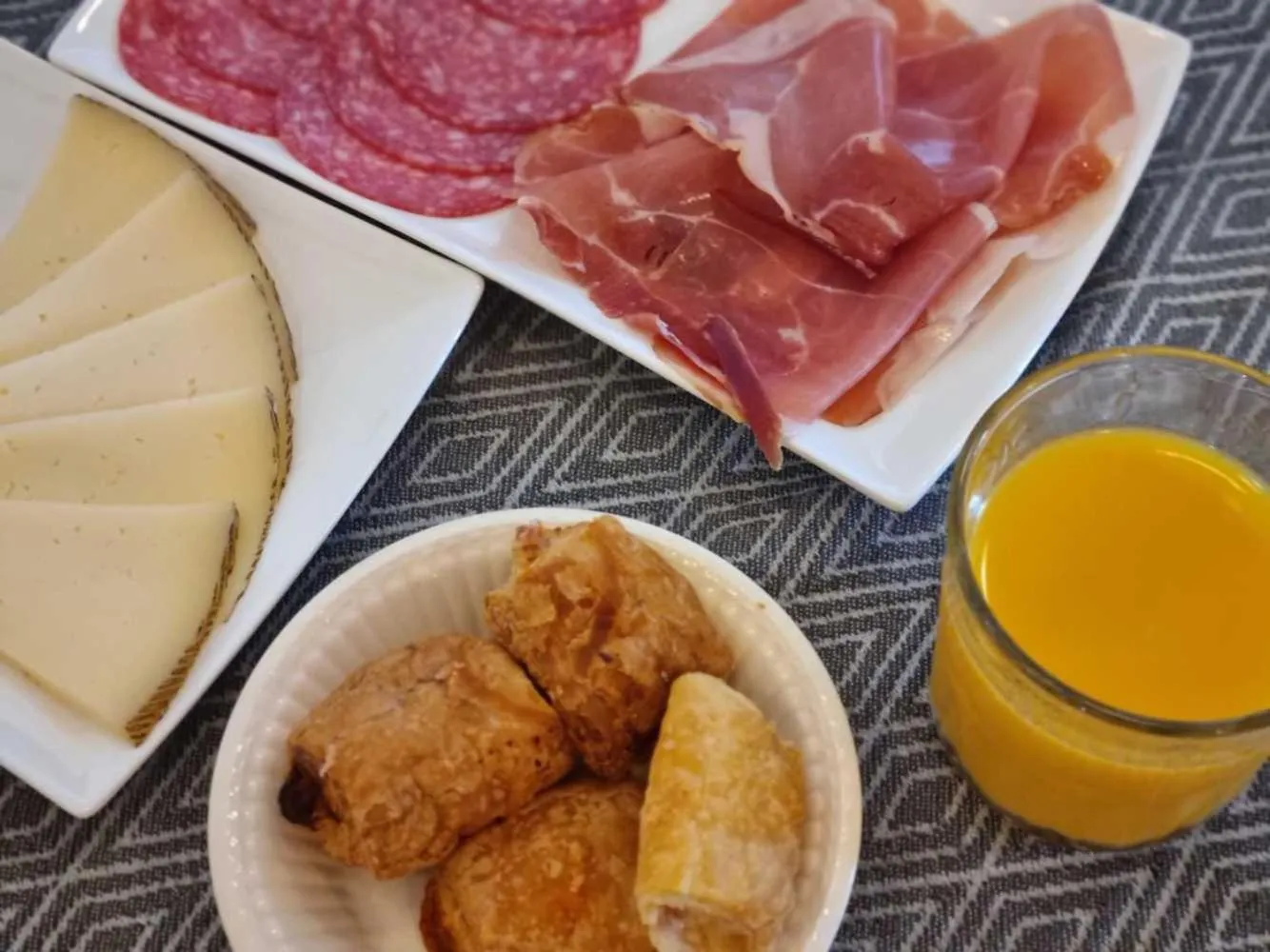 Restaurant/places to eat in Casa Rodriguillo