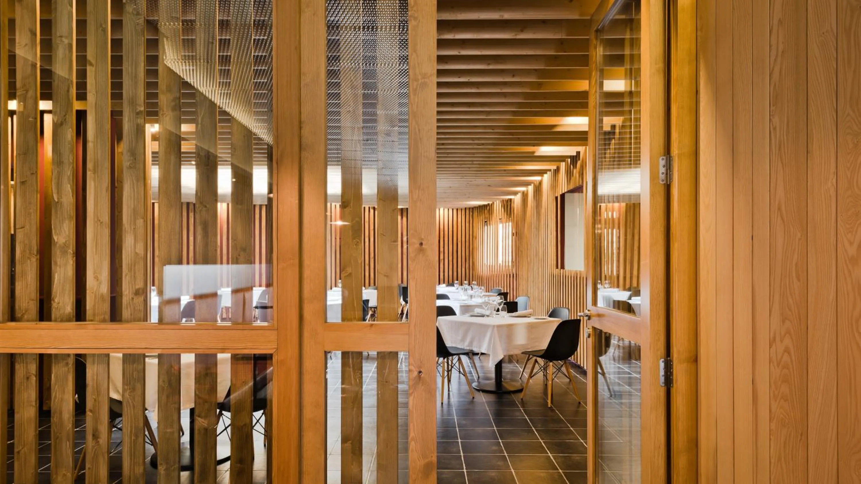 Restaurant/places to eat in Hotel Las Casas de Pandreula