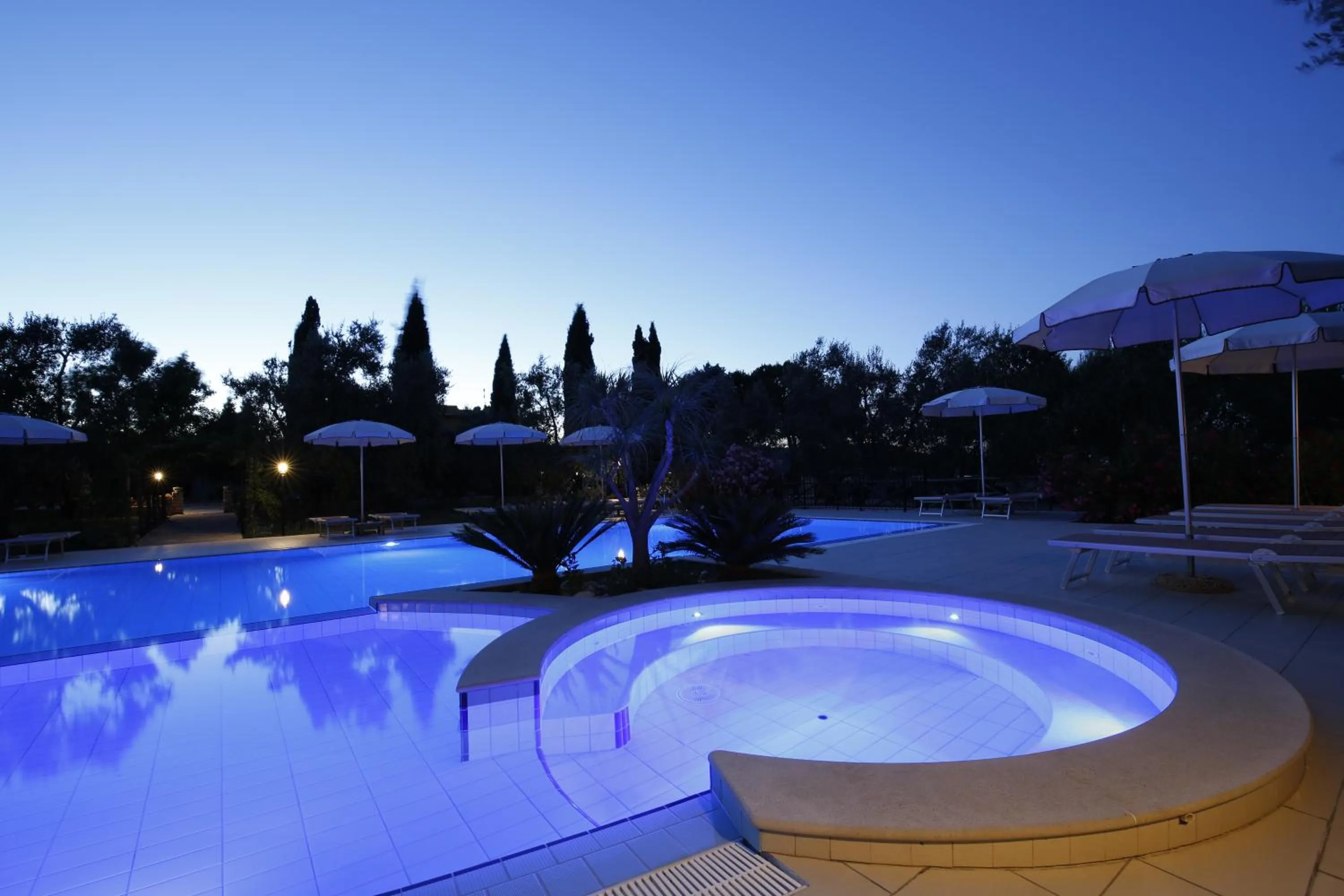 Swimming pool in Agriturismo Posta Pastorella