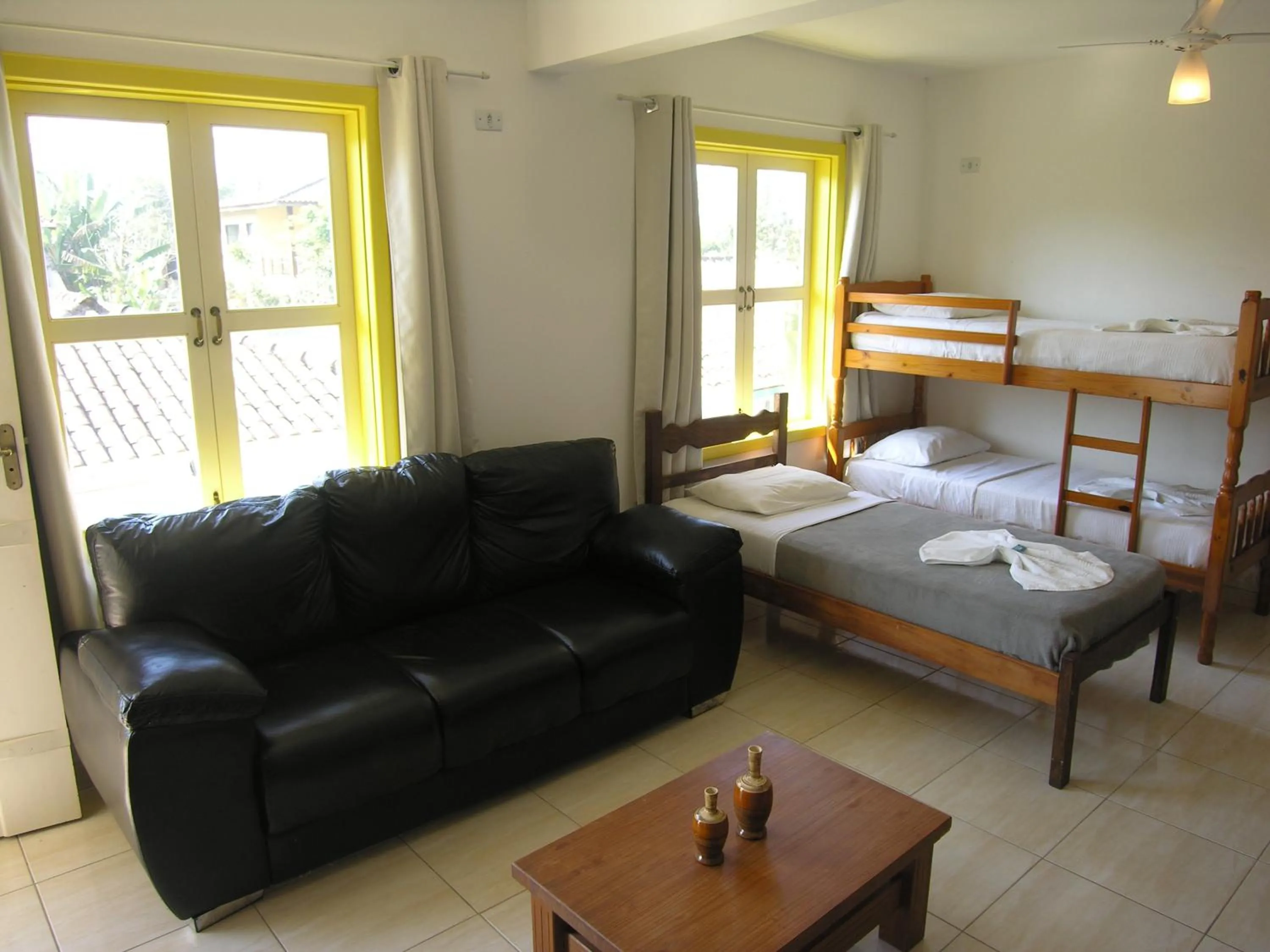 Photo of the whole room, Bed in Jabaquara Beach Resort