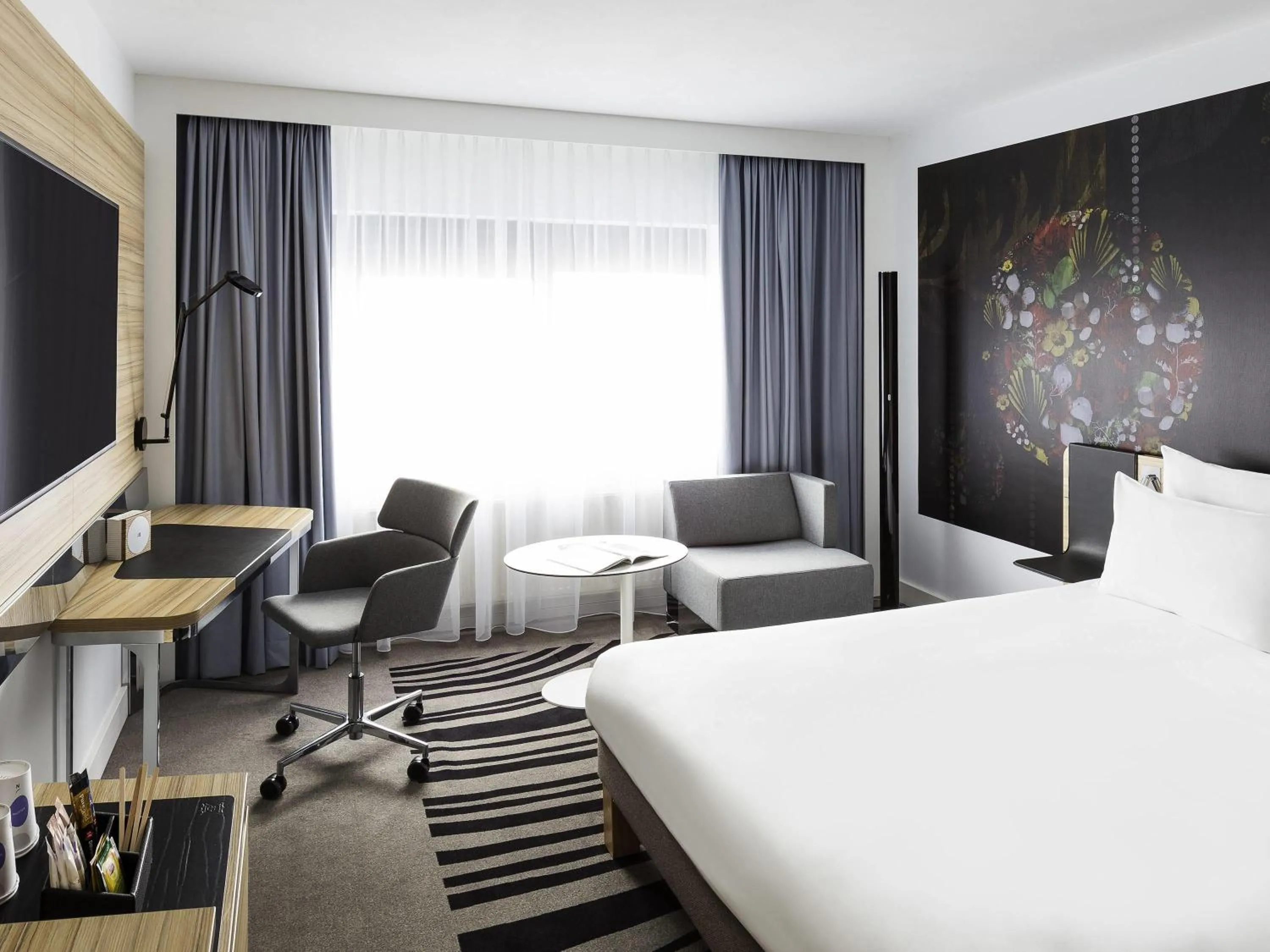 Bedroom, Bed in Novotel Amsterdam City