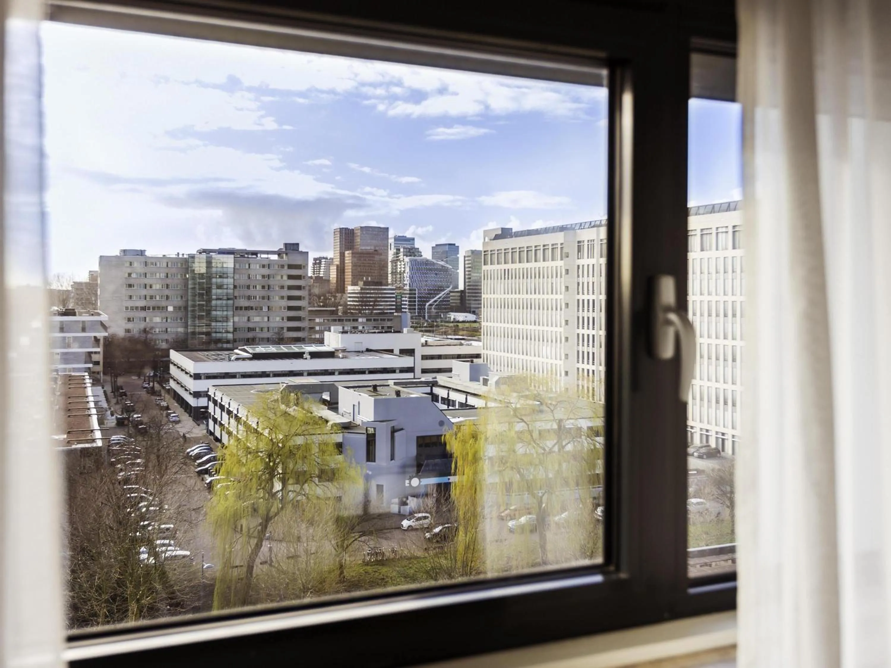 Bedroom in Novotel Amsterdam City
