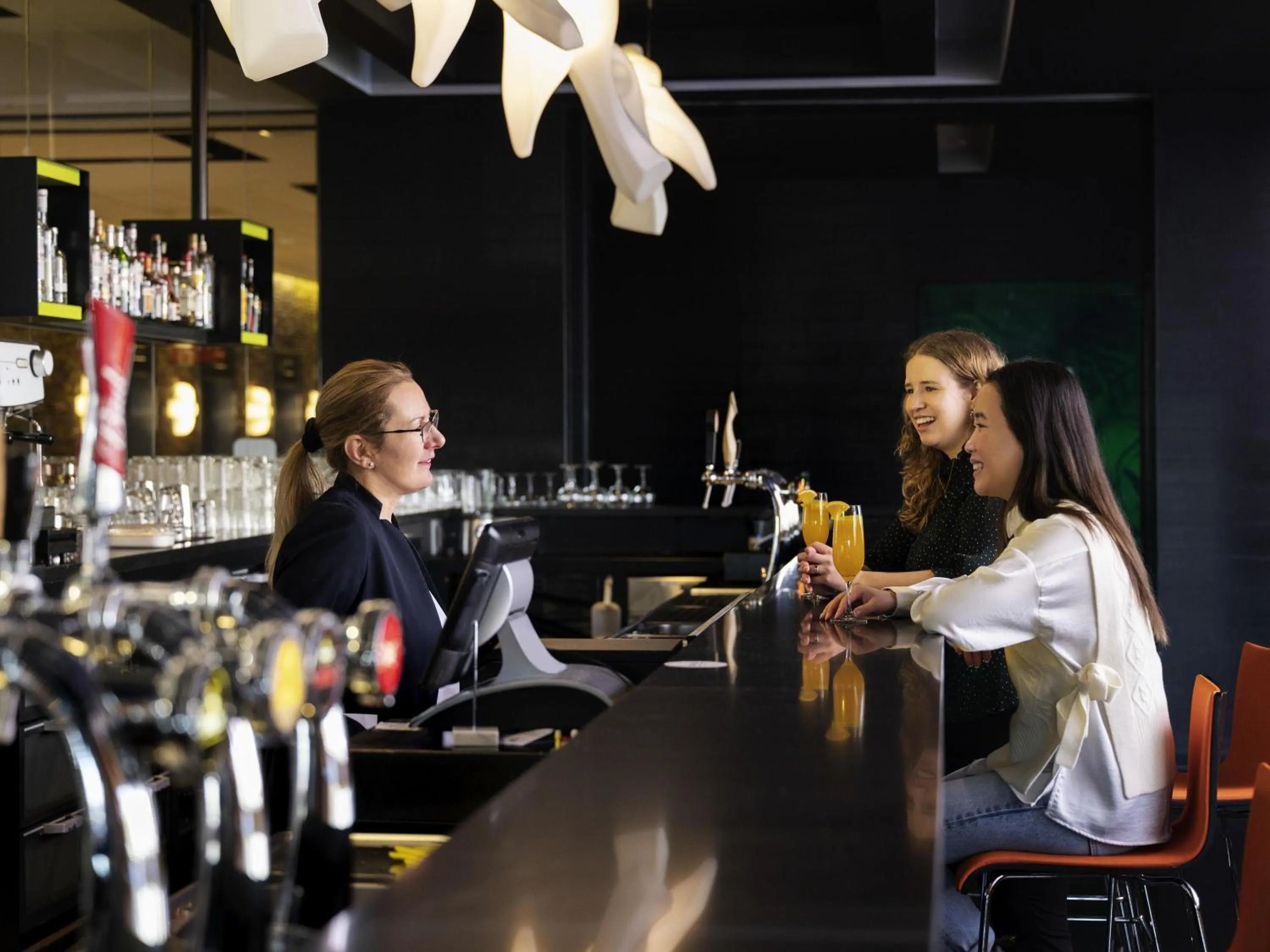 Lounge or bar in Novotel Amsterdam City