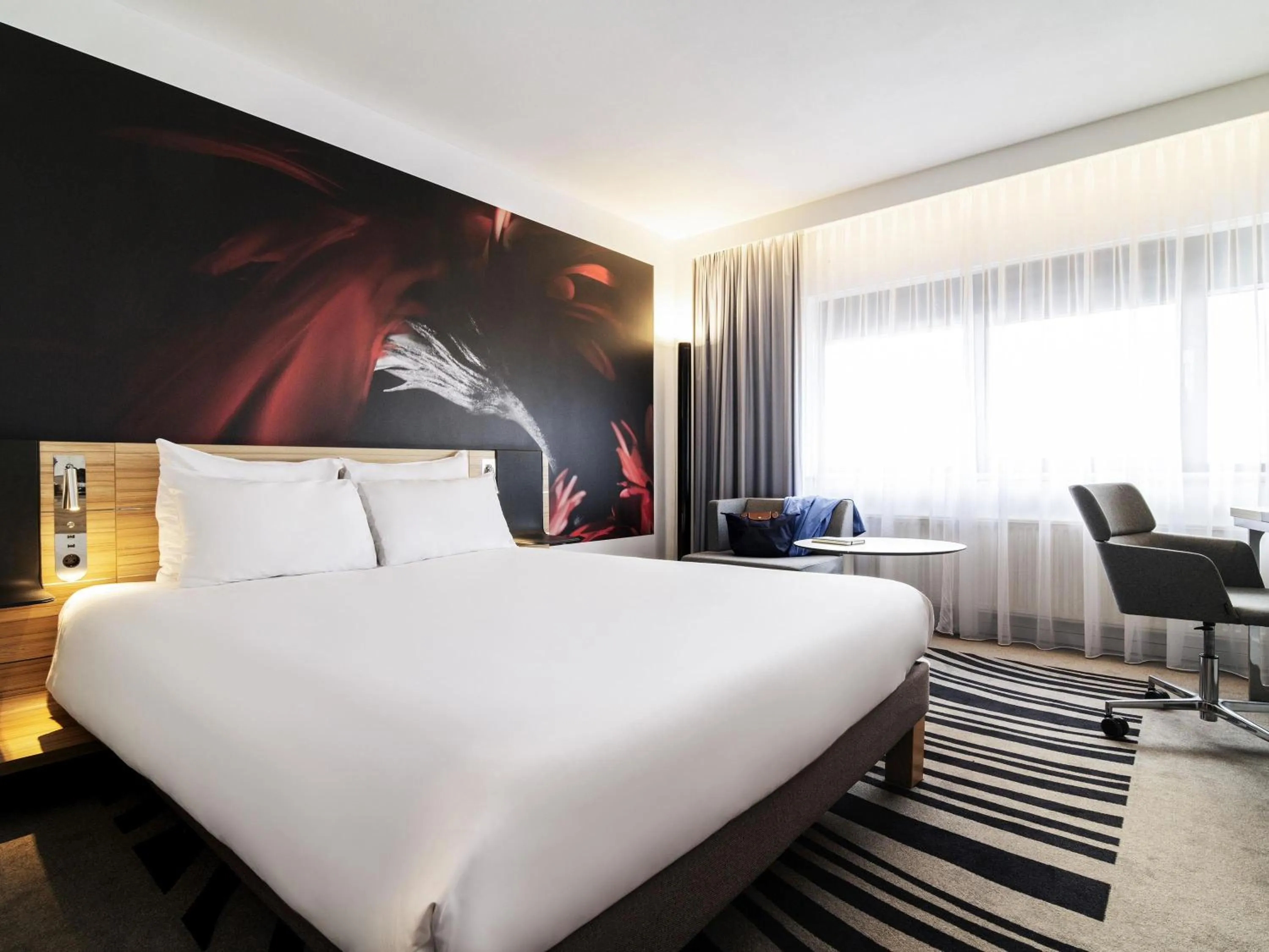 Bedroom, Bed in Novotel Amsterdam City