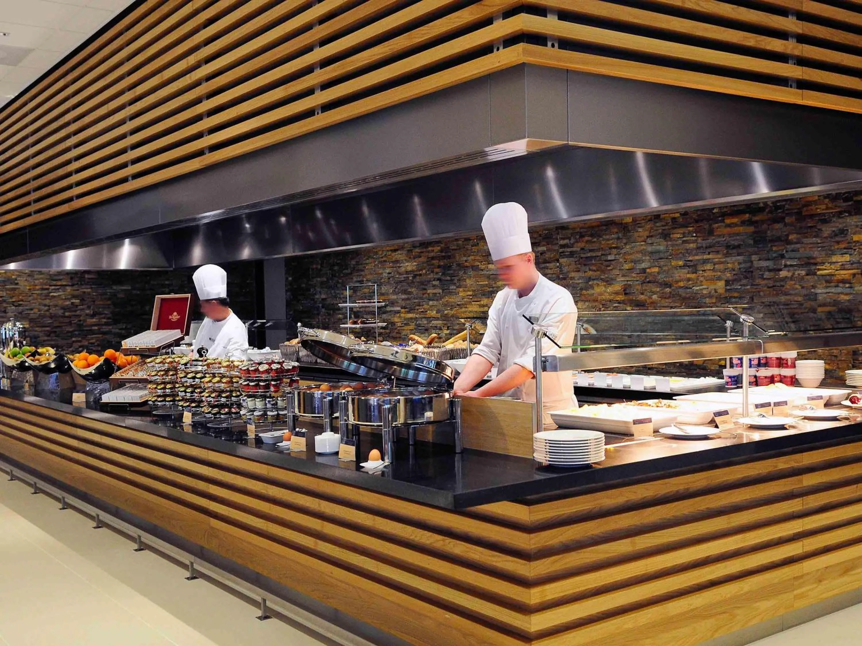 Restaurant/places to eat in Novotel Amsterdam City