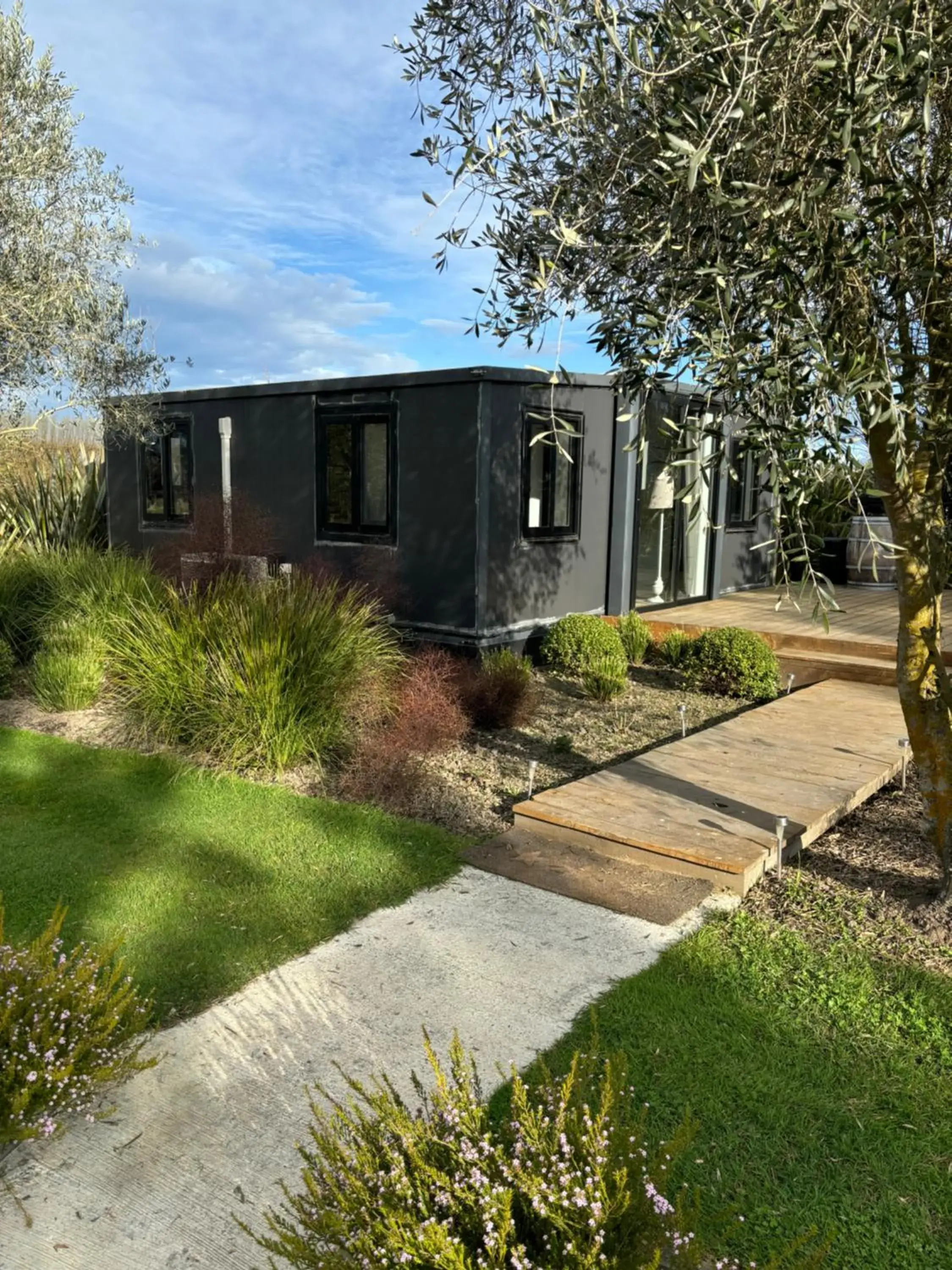 Adorable little container house Adorable little container house