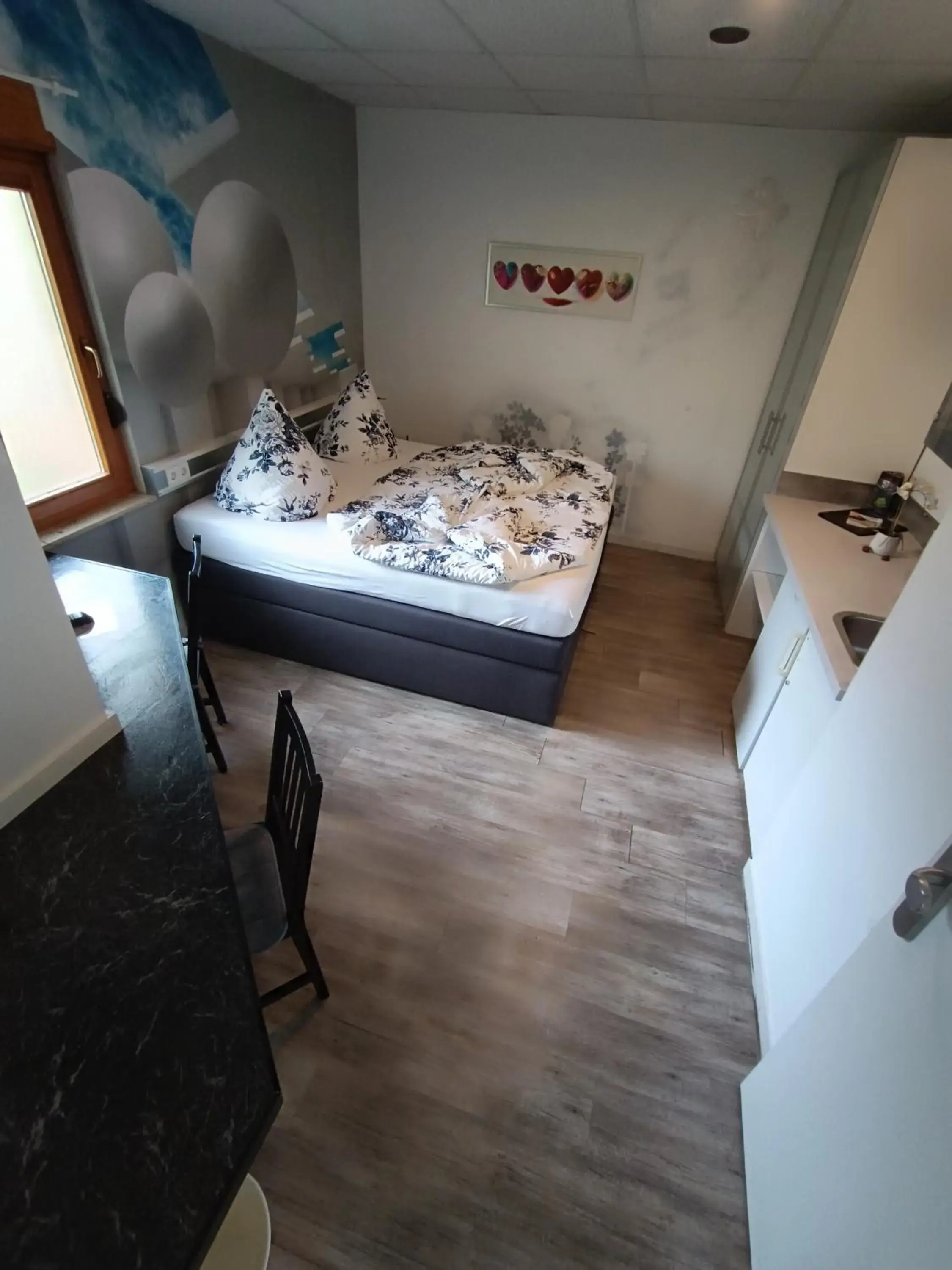 Comfort Double Room with Private Bathroom in BoardingHouse Sinsheim zentral am Burgplatz Comfort Double Room with Private Bathroom in BoardingHouse Sinsheim zentral am Burgplatz