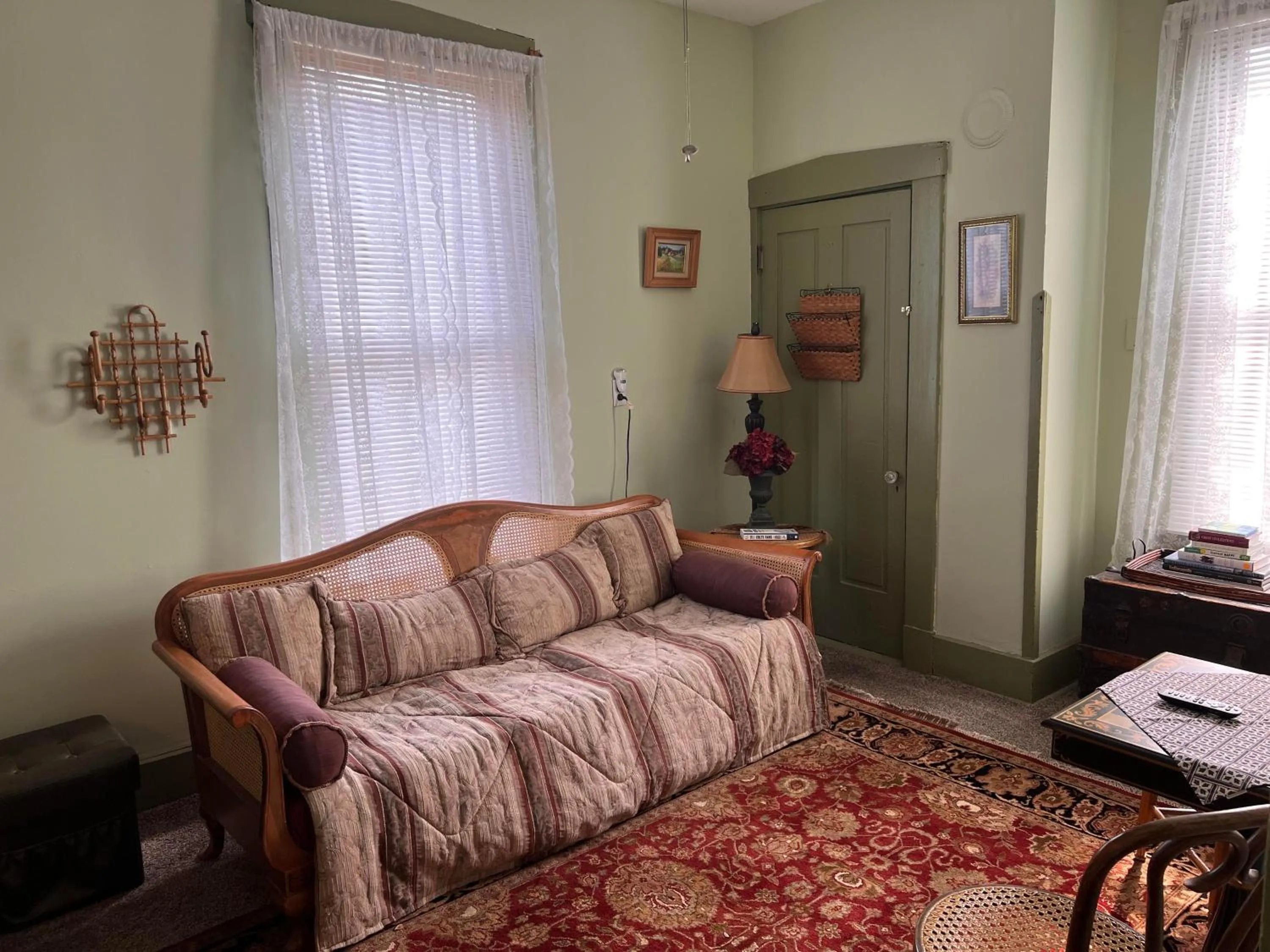 Seating area in Mansion on The Mile B&B