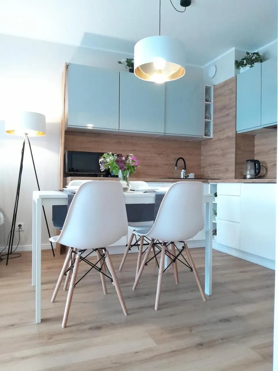Kitchen or kitchenette in Arte Porta Mare przytulny apartament blisko morza z miejscem parkingowym