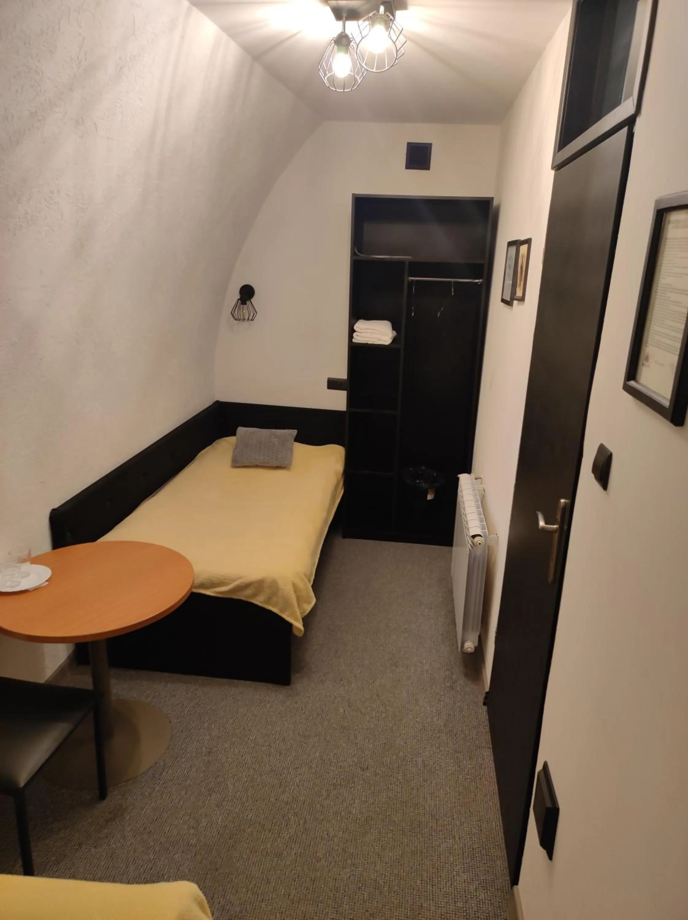 Bed in Twierdza Toruń - Fort IV