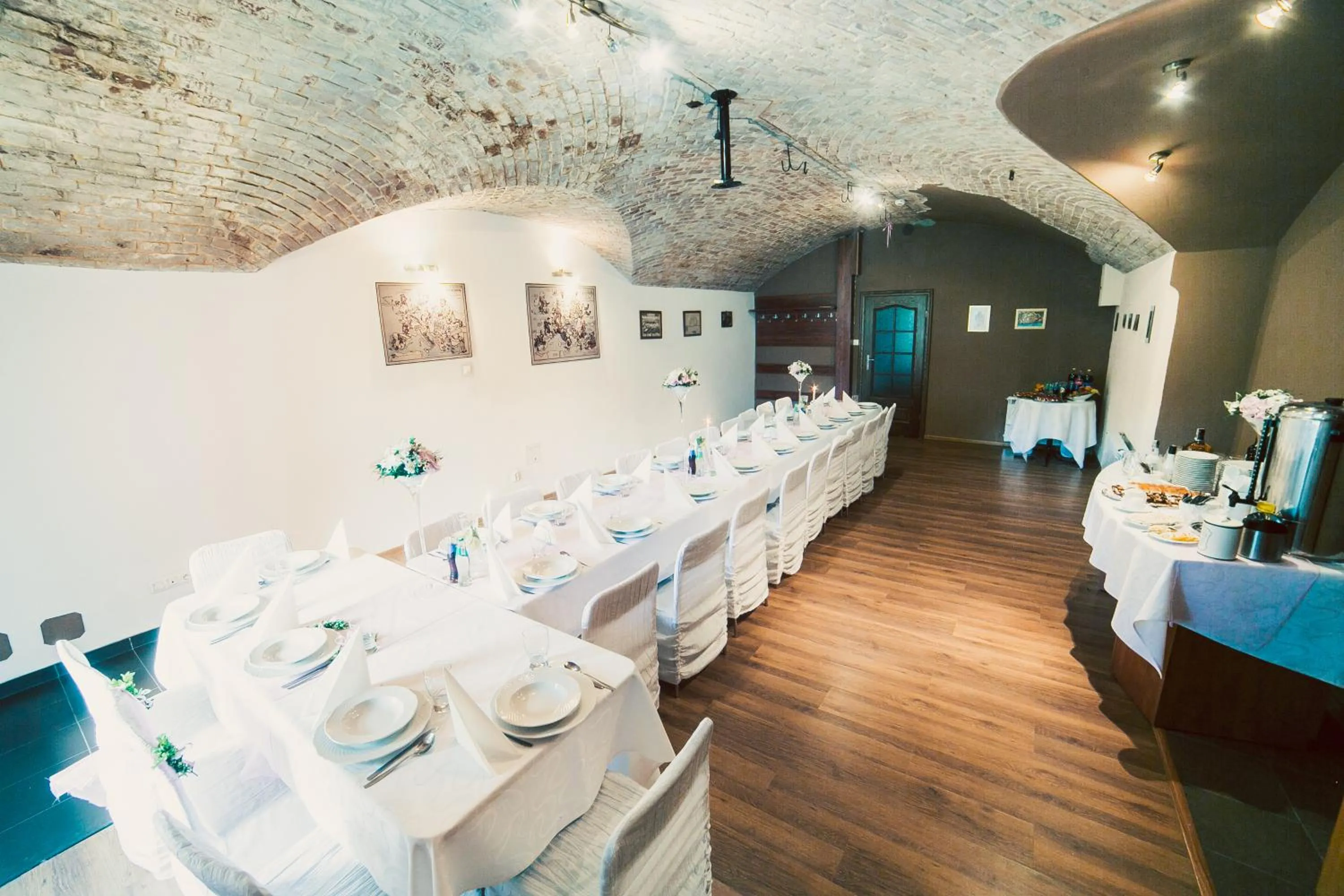 Restaurant/places to eat in Twierdza Toruń - Fort IV