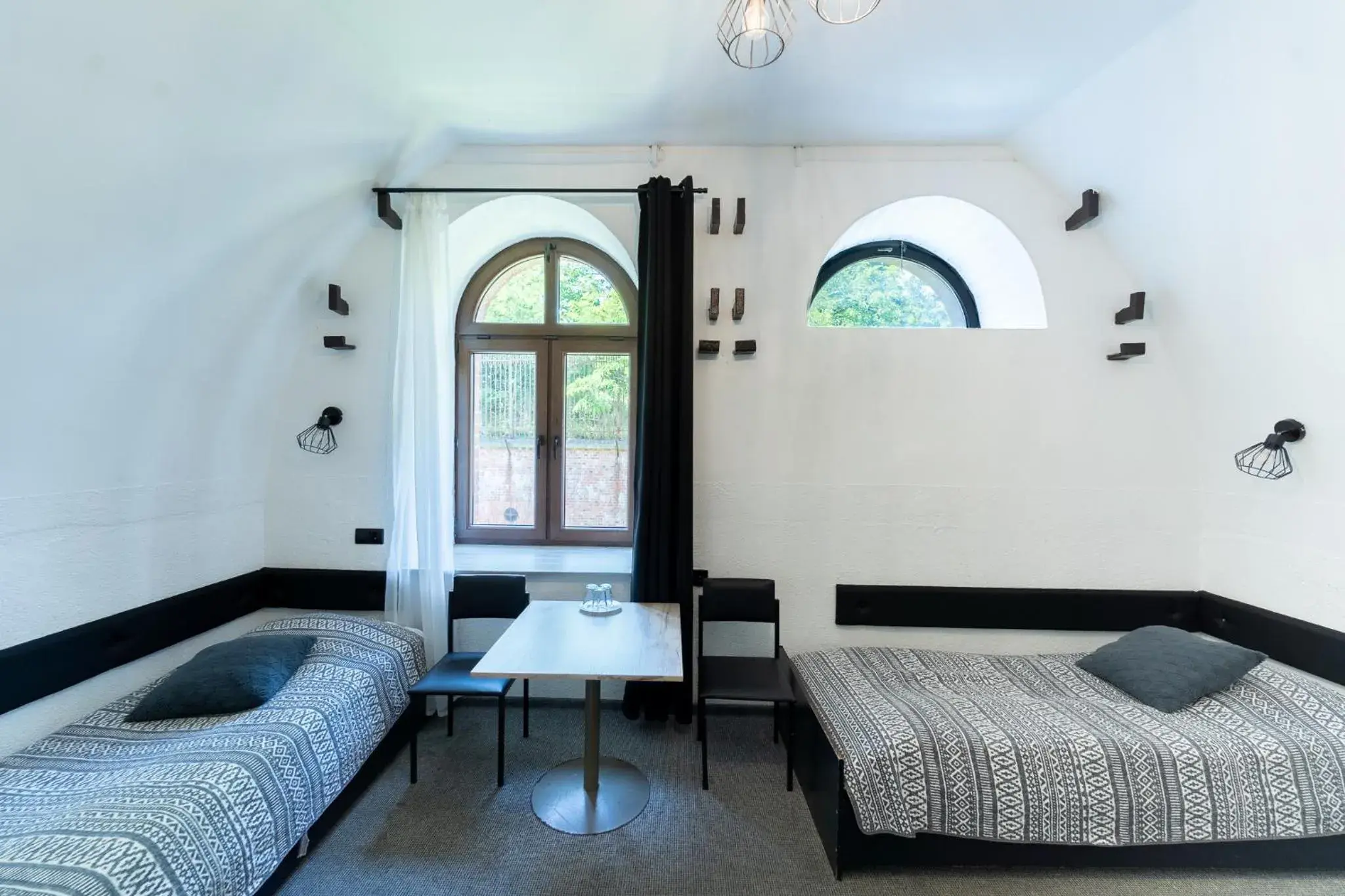 Triple Room with Private Bathroom in Twierdza Toruń - Fort IV Triple Room with Private Bathroom in Twierdza Toruń - Fort IV