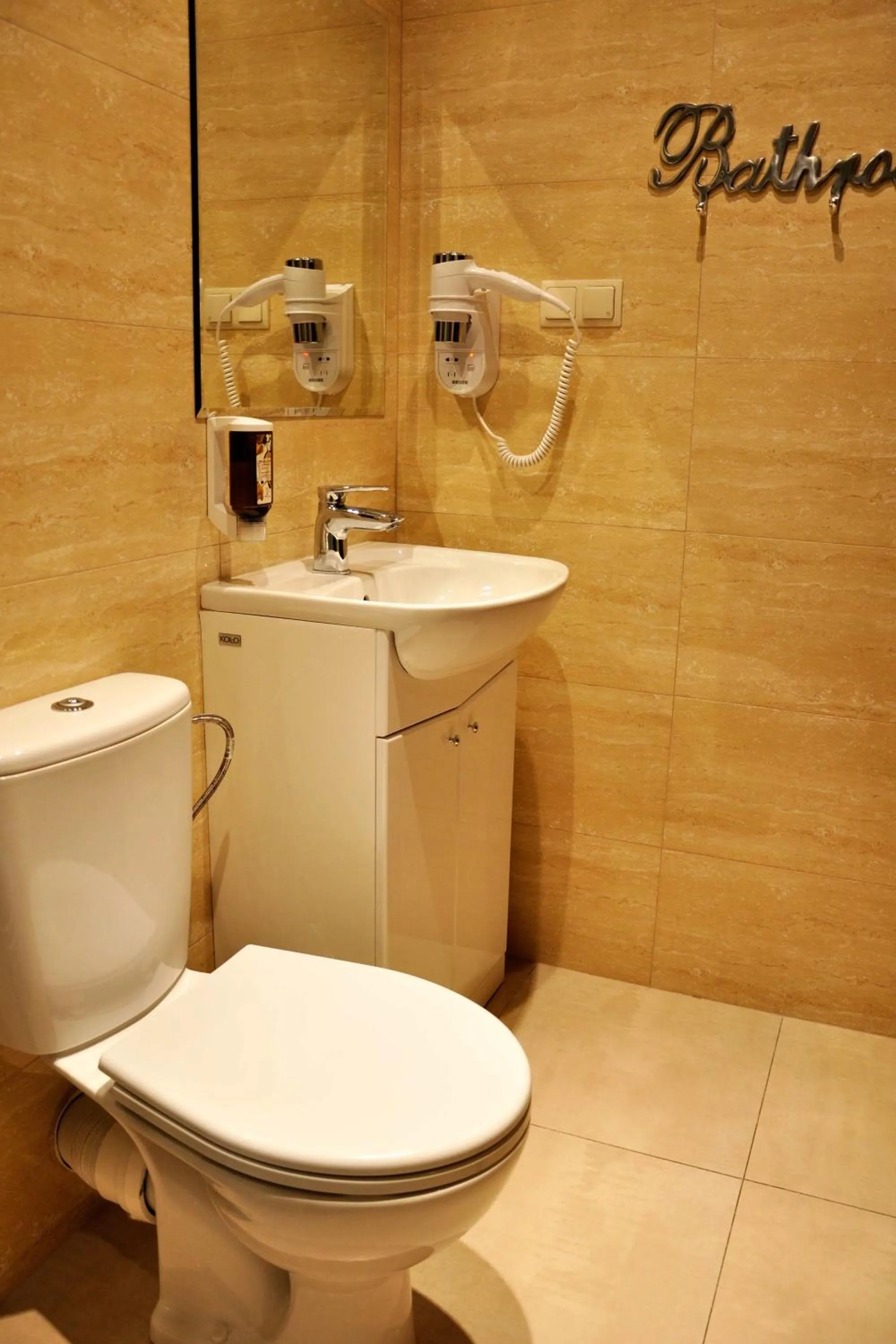 Shower in Riviera Resort Airport Modlin