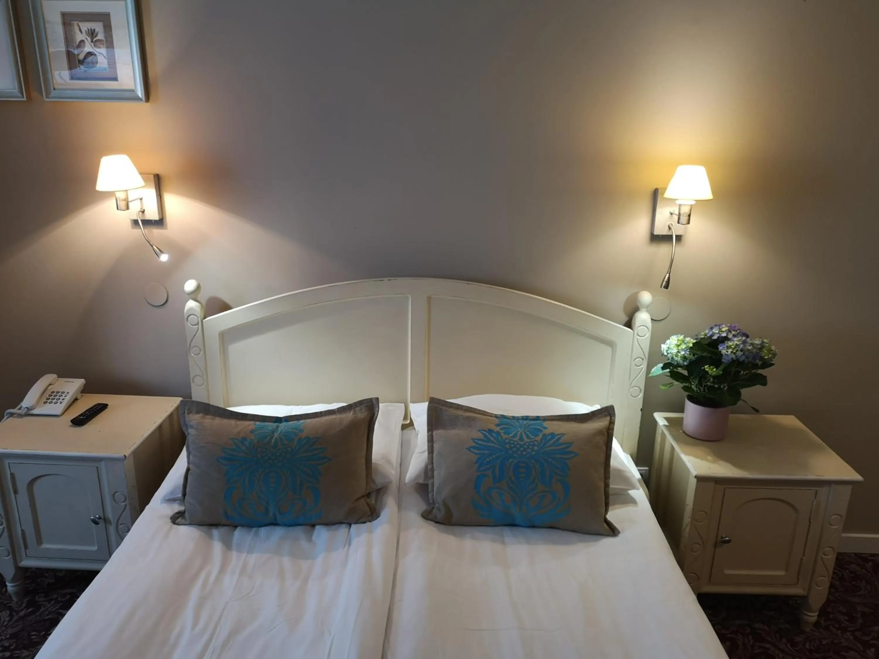 Bed in Riviera Resort Airport Modlin