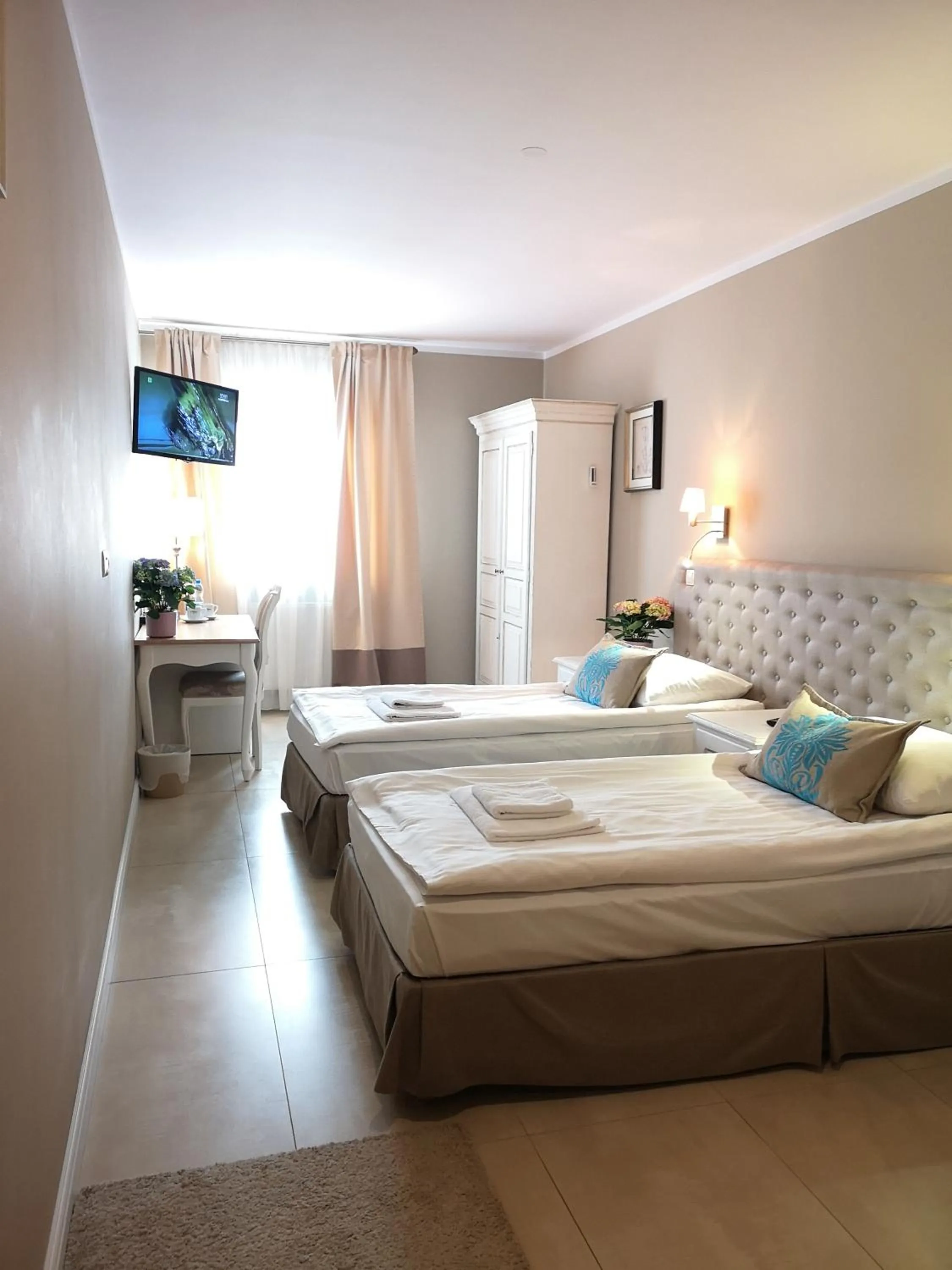 Bed in Riviera Resort Airport Modlin