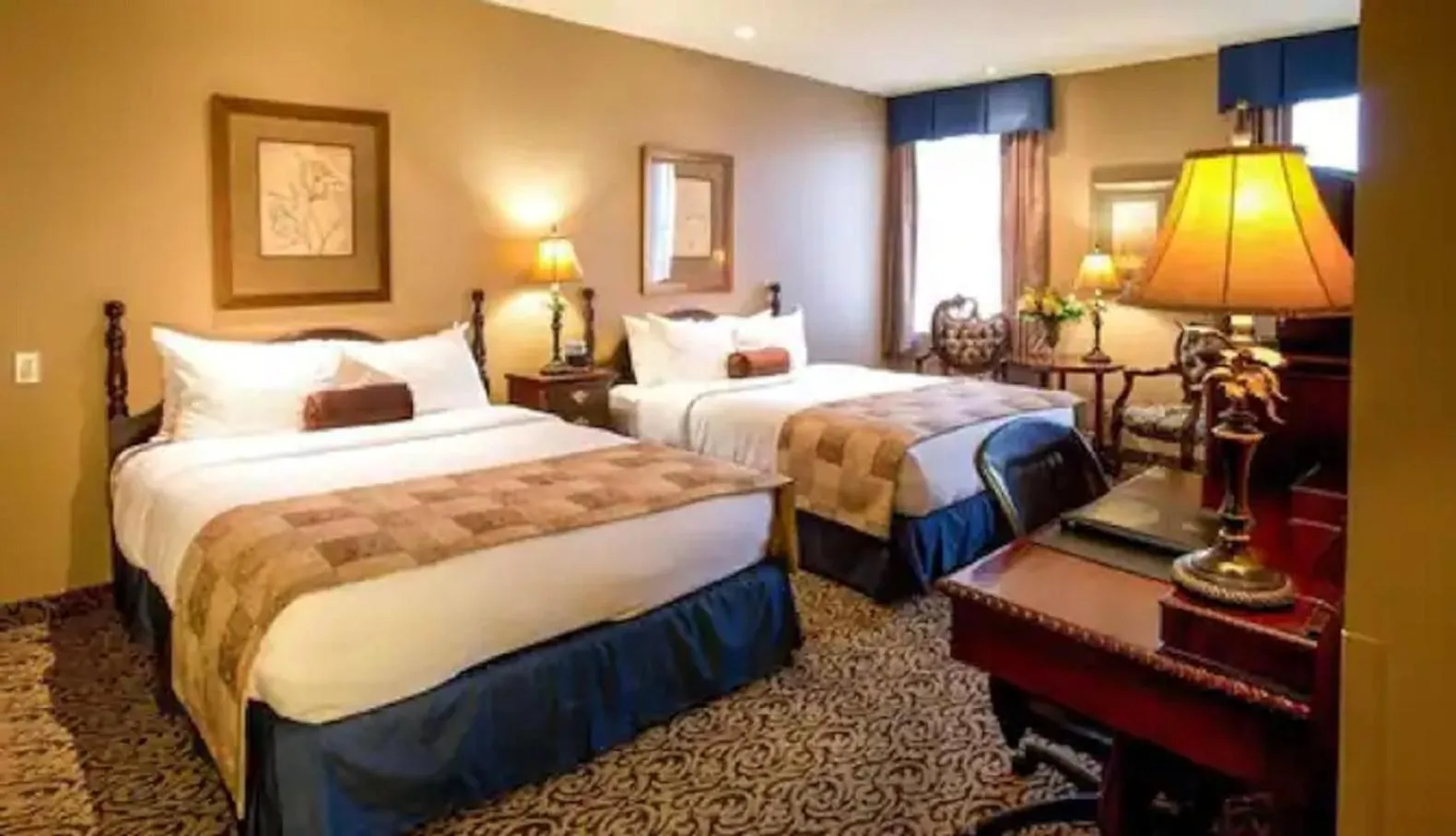 Photo of the whole room, Bed in The Parlour Inn, an Ascend Collection Hotel