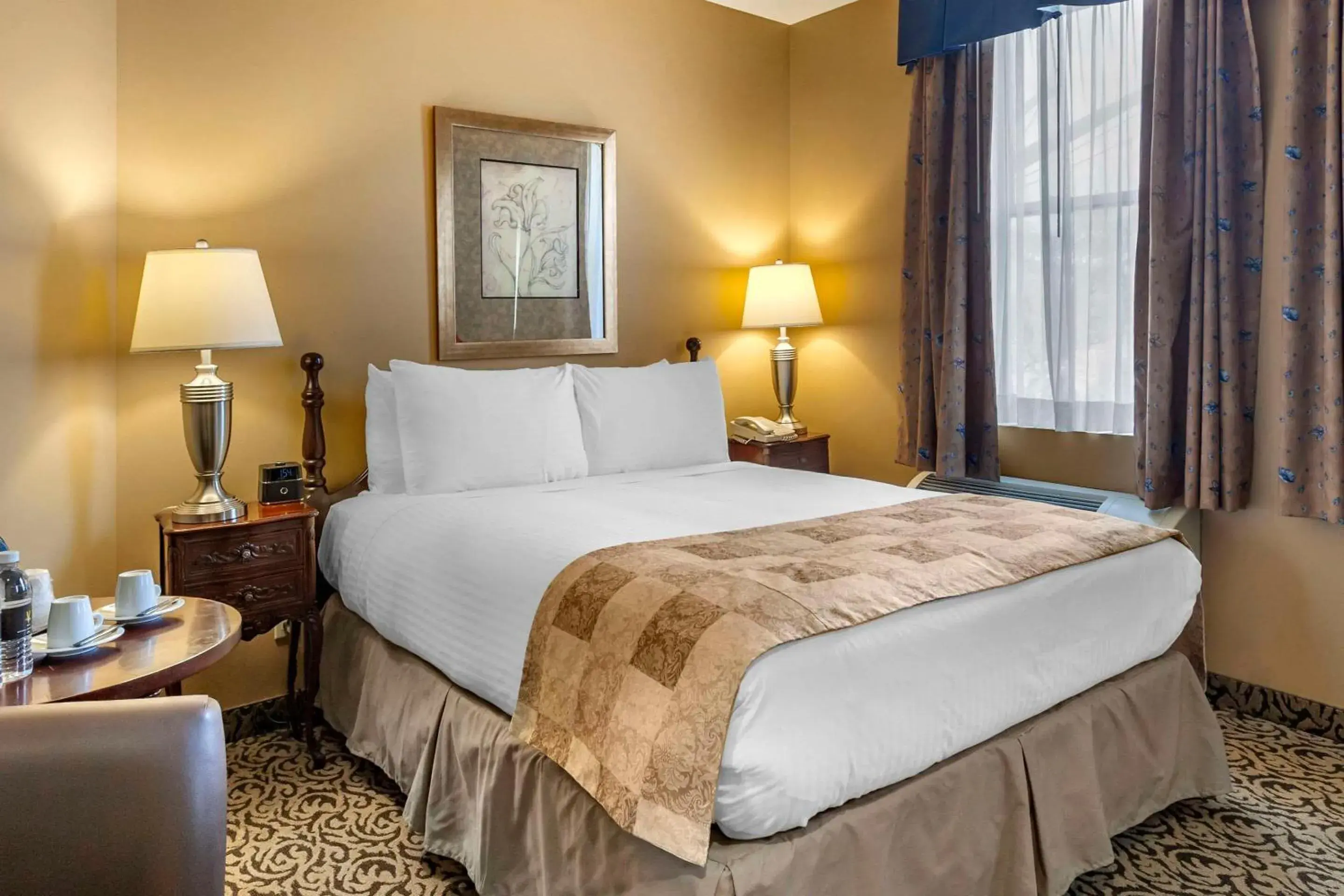 Standard Queen Room - Non-Smoking in The Parlour Inn, an Ascend Collection Hotel Standard Queen Room - Non-Smoking in The Parlour Inn, an Ascend Collection Hotel