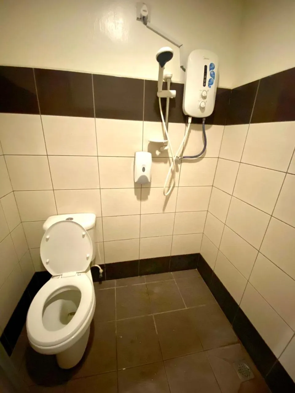 Toilet in Rimaniz Hotel Alor Setar