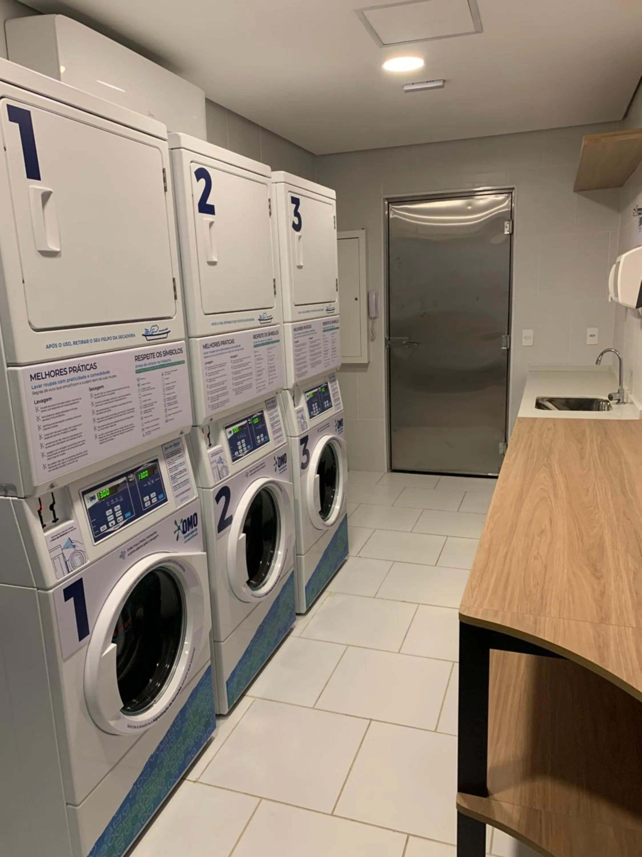 washing machine in Studio ao lado do Shopping Ibirapuera