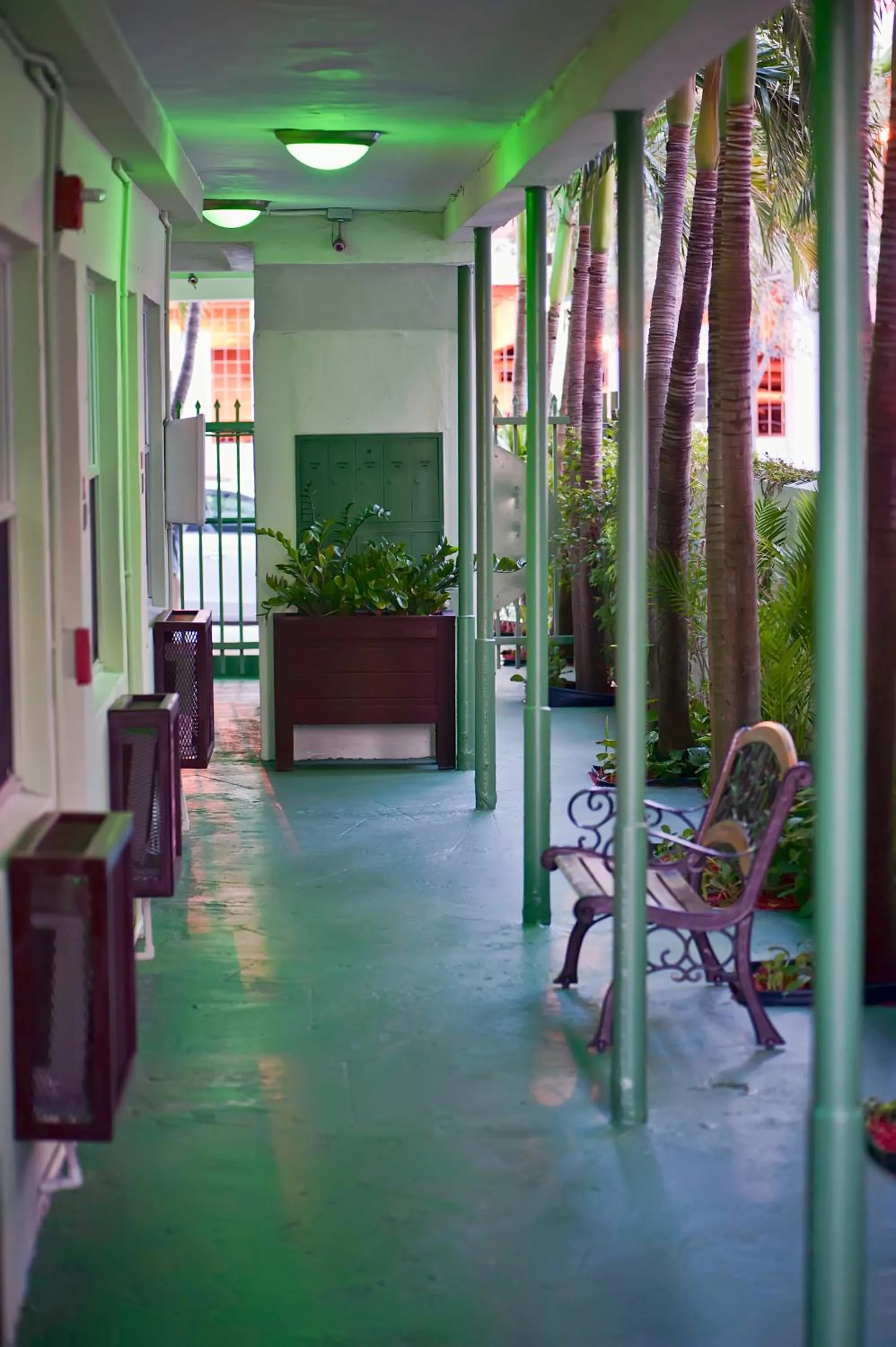 Day in Suites on South Beach