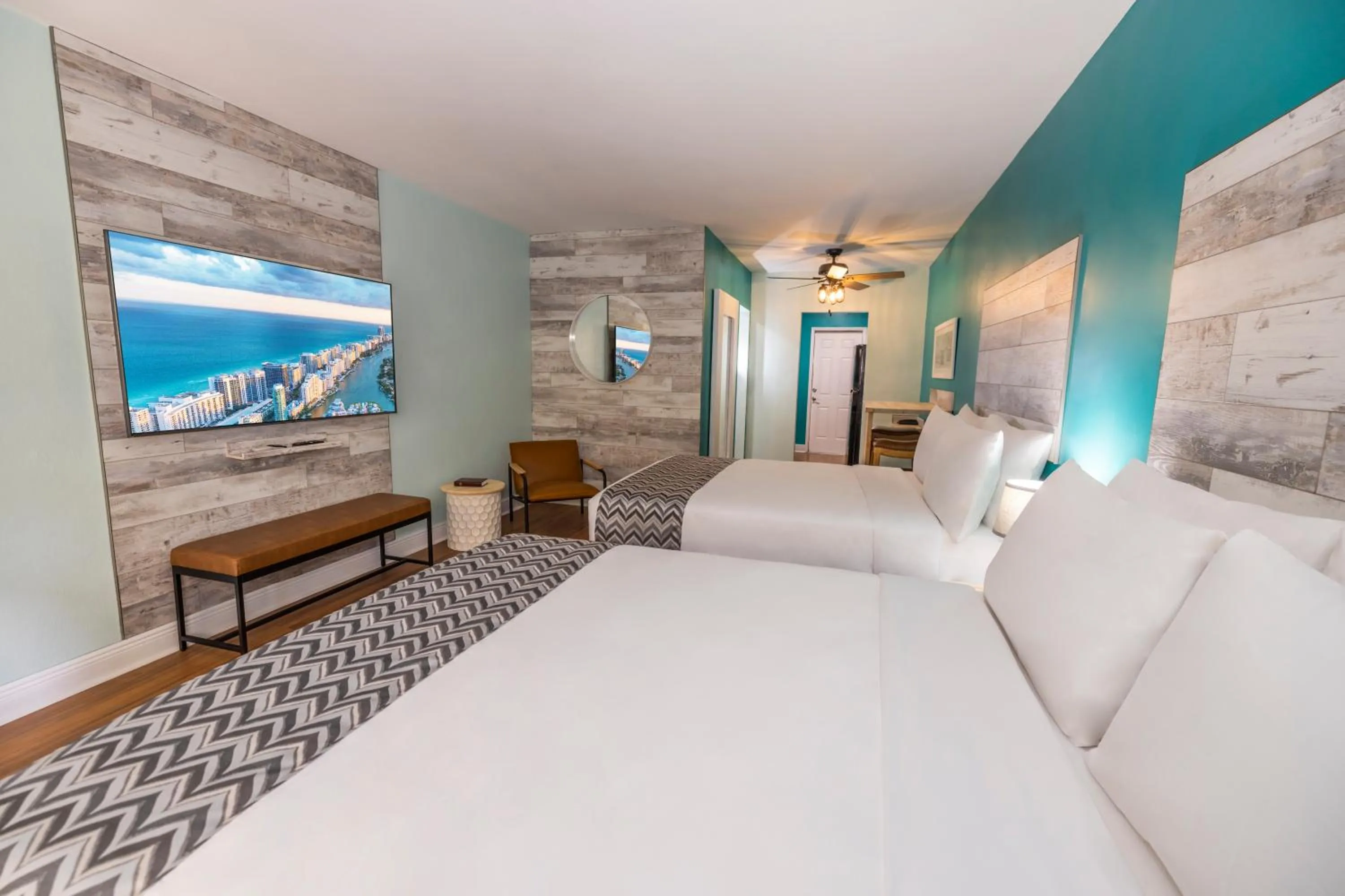 Bed in Suites on South Beach