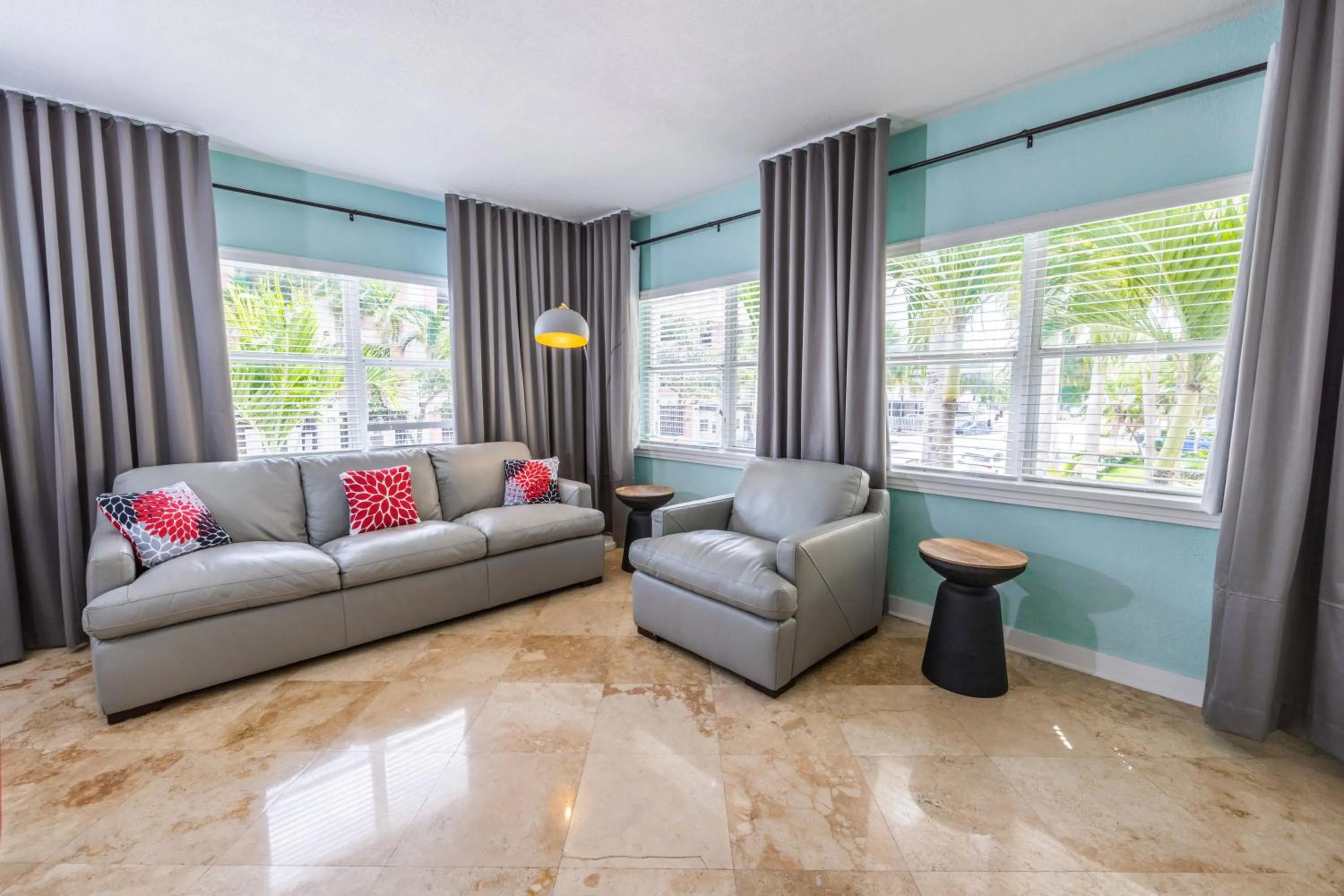 Living room in Suites on South Beach