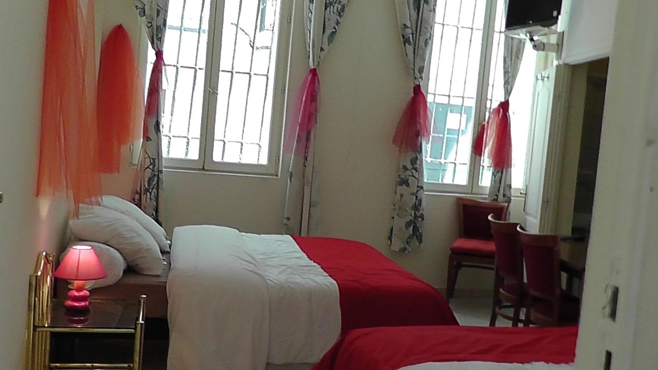 Bedroom in Hôtel de la Renaissance