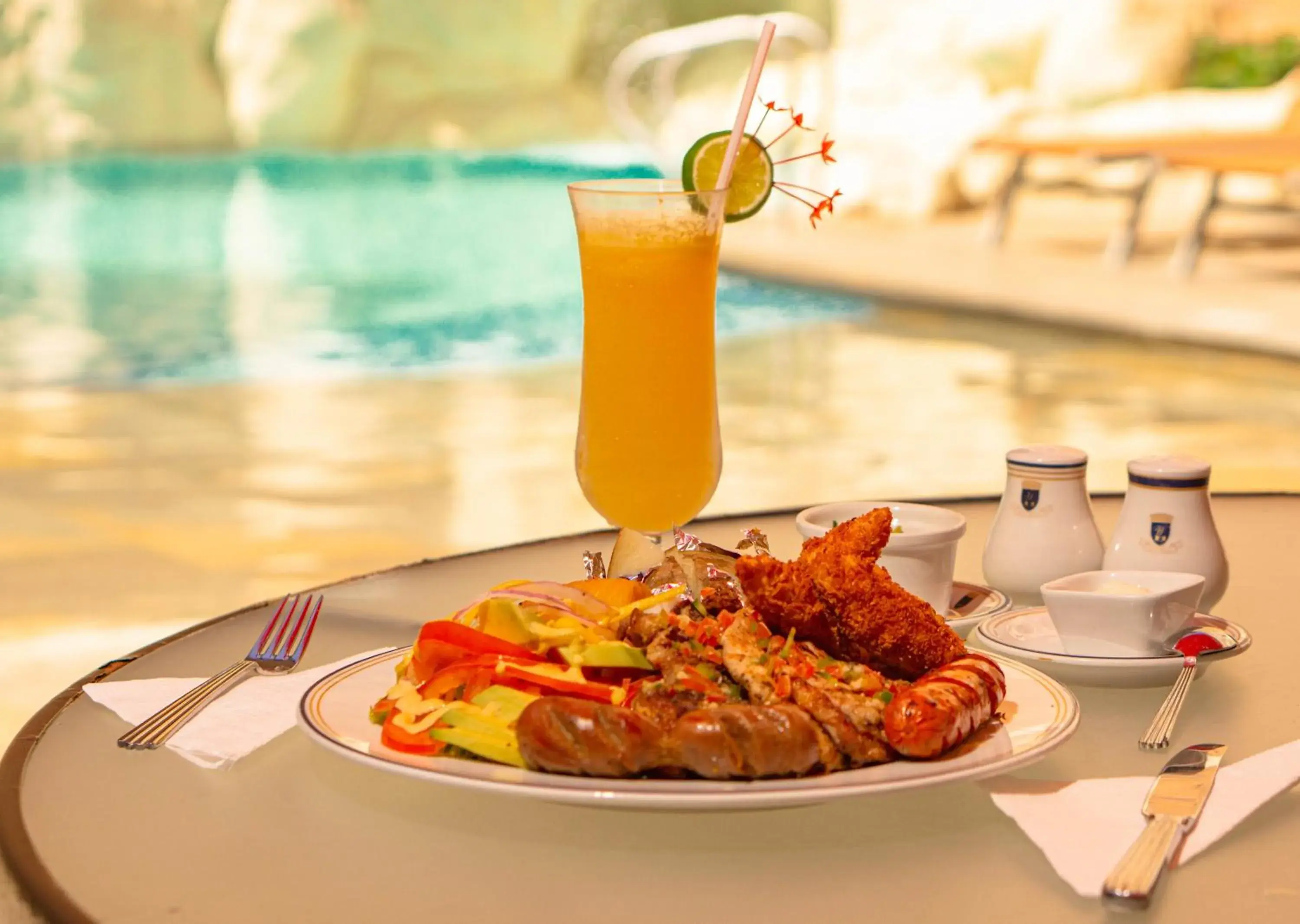 Swimming pool in Hotel Windsor Barranquilla Swimming pool in Hotel Windsor Barranquilla