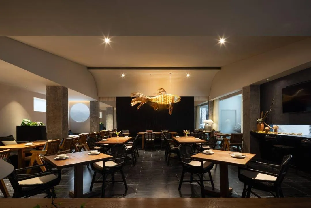 Restaurant/places to eat in Phoenix Hall House Hotel