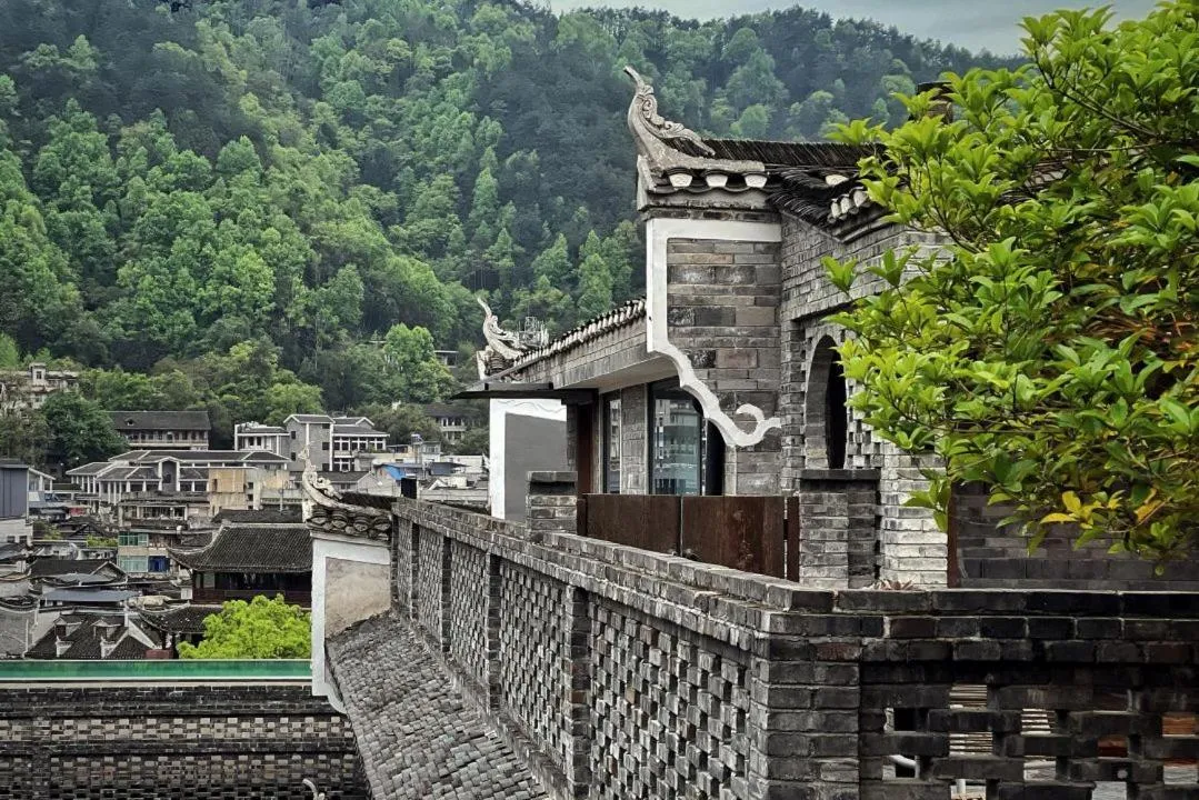 Property building in Phoenix Hall House Hotel